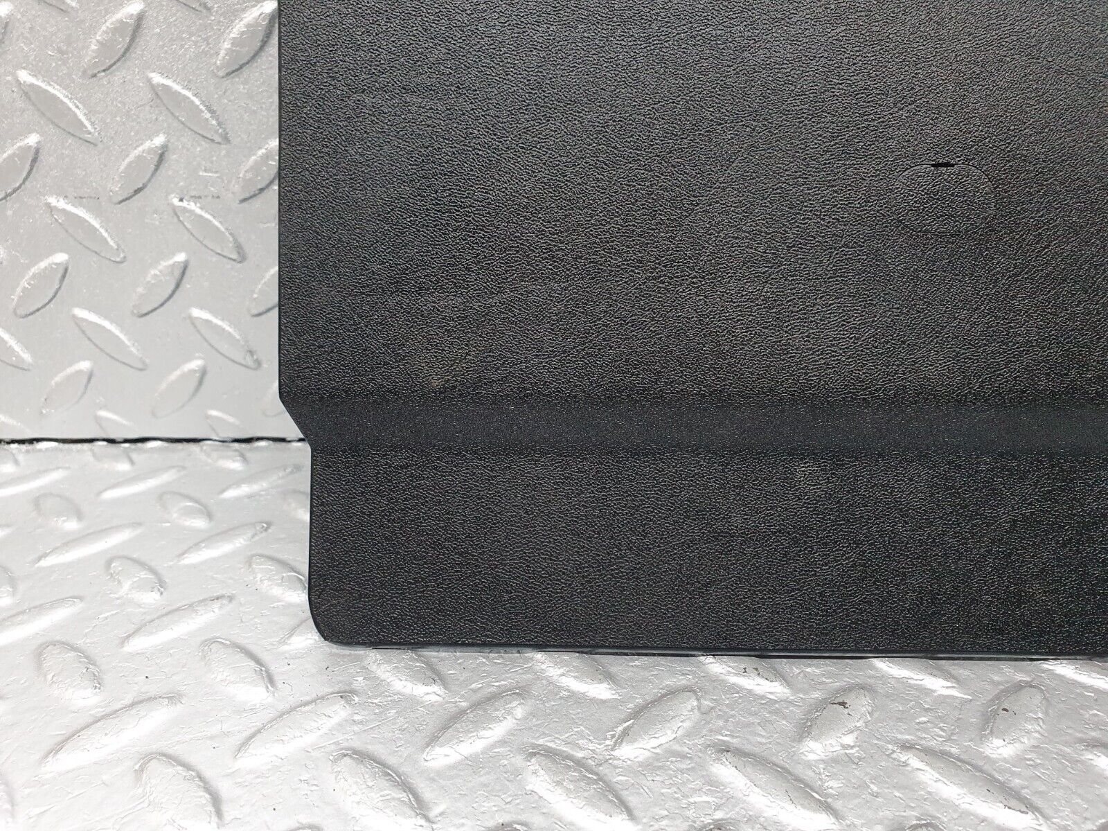 41777 Mercedes-Benz W202 C200 Front Right Kick Panel Black 2026800483