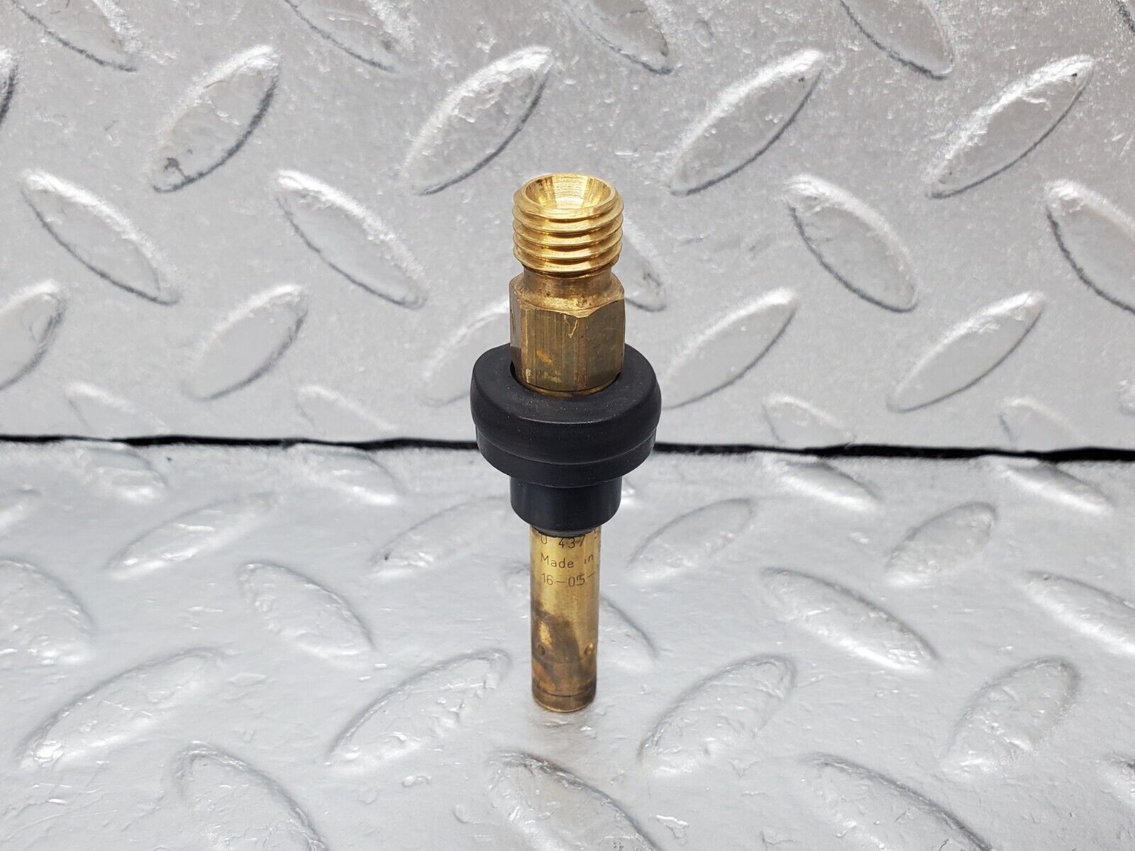 45340 Mercedes-Benz 280E M110.983 Fuel Injector Bosch 0437502047