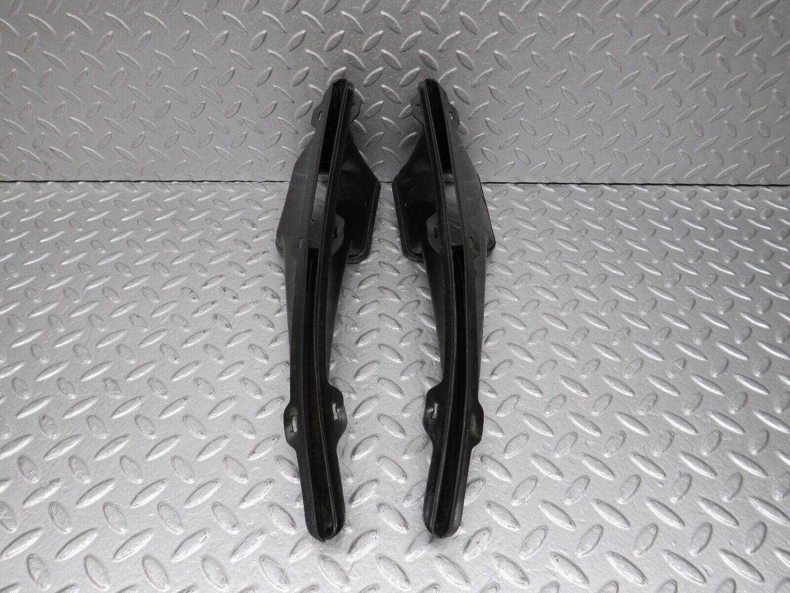 39879 Mercedes-Benz R107 350SL Dashboard Air Vent Duct Pair