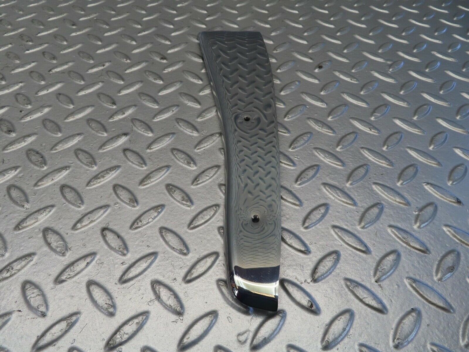 11656 Mercedes-Benz R107 450SL Right Door Chrome Cover