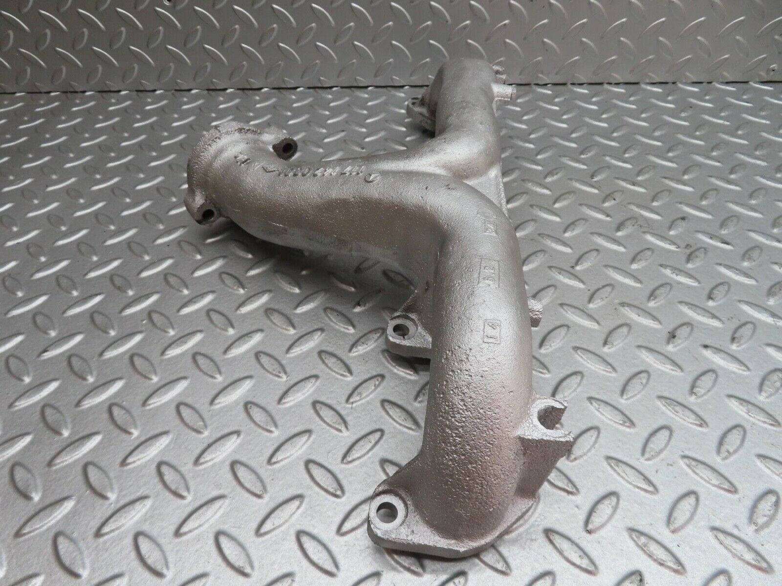 13803 Mercedes-Benz R107 450SL Exhaust Manifold Right 1171420301