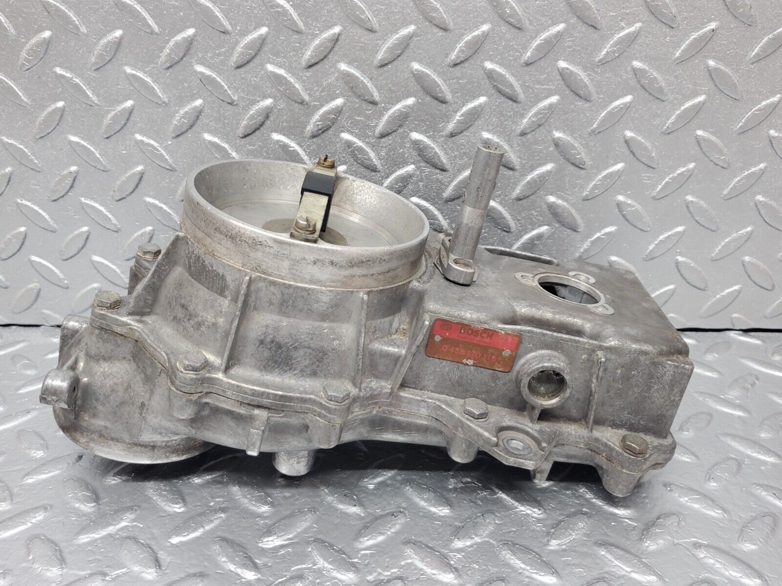 44305 Mercedes-Benz W123 280E Air Flow Mass Meter Sensor Bosch 0438120115