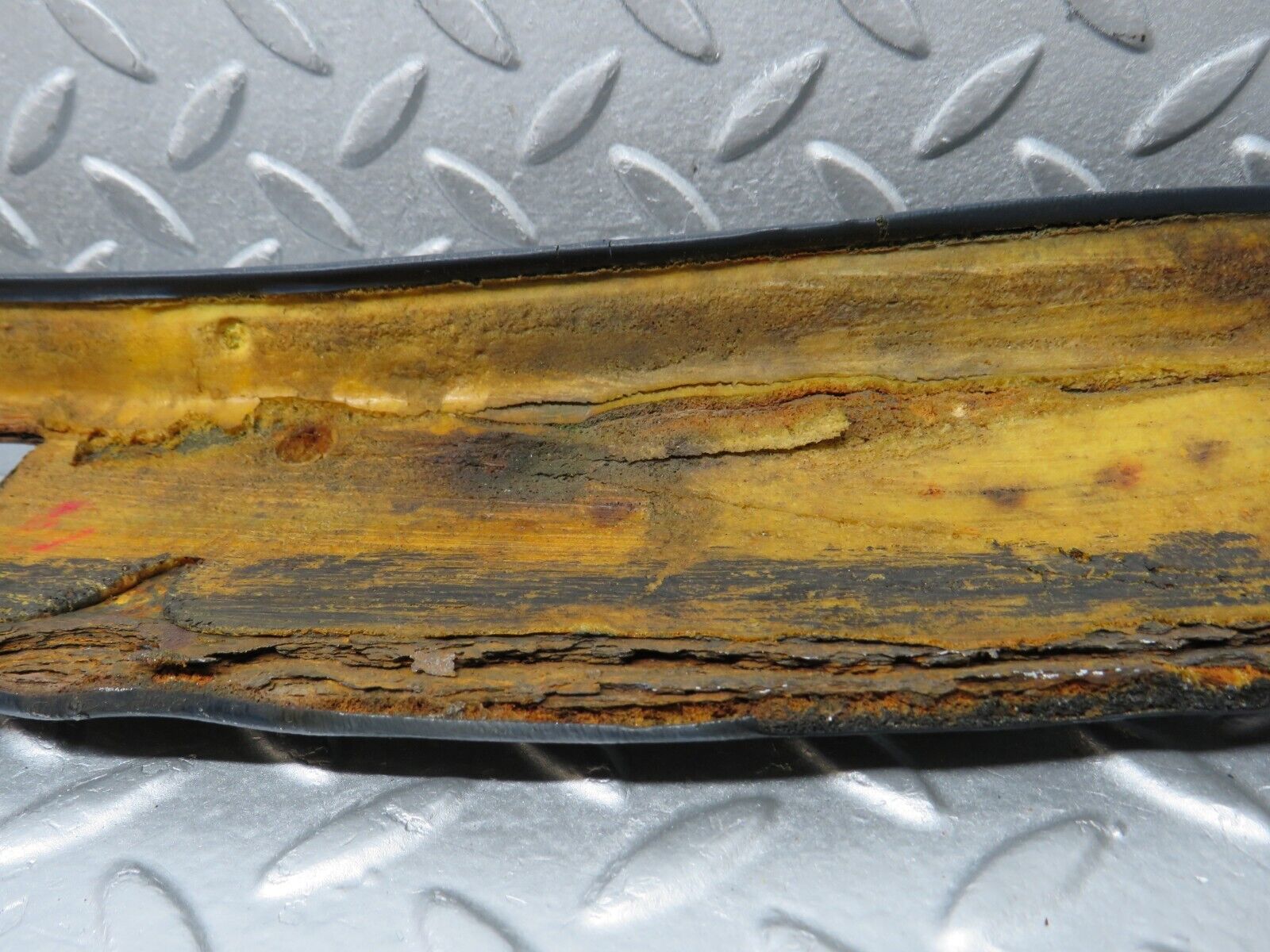 39081 Mercedes-Benz R107 500SL Headlining Roof Panel Blue Left Right