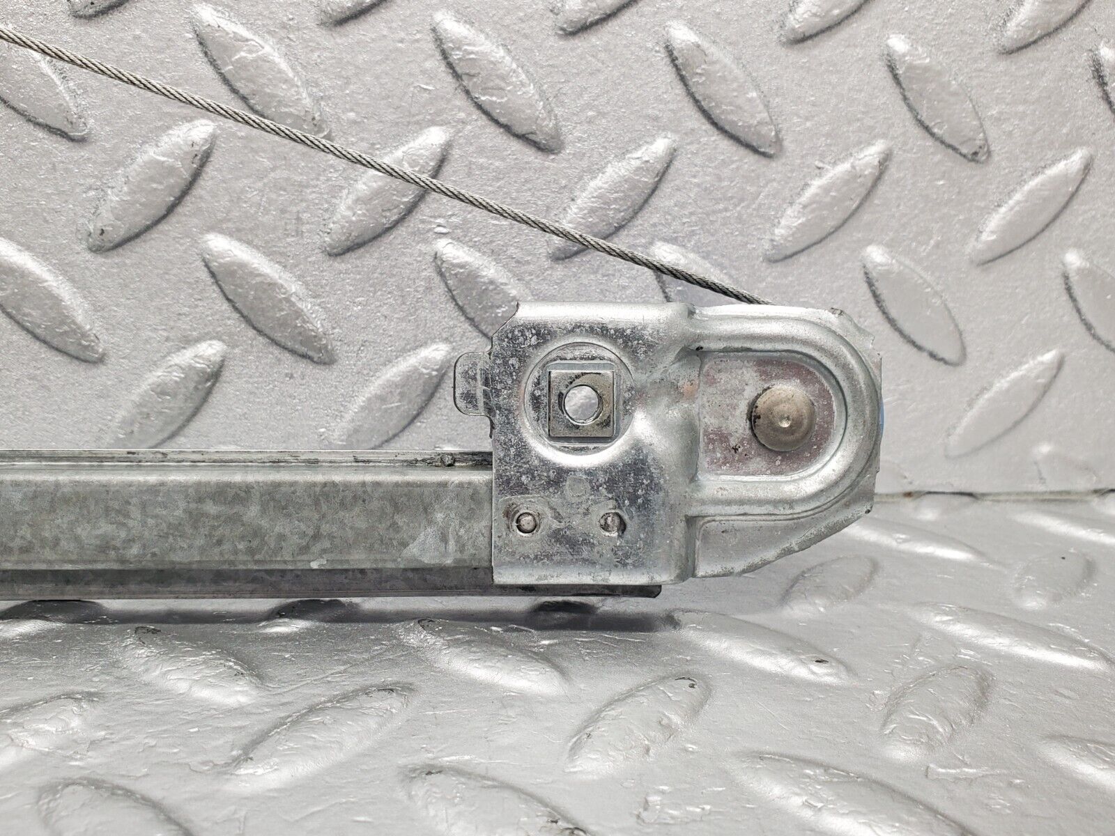 46133 Mercedes-Benz W124 Rear Right Power Window Regulator