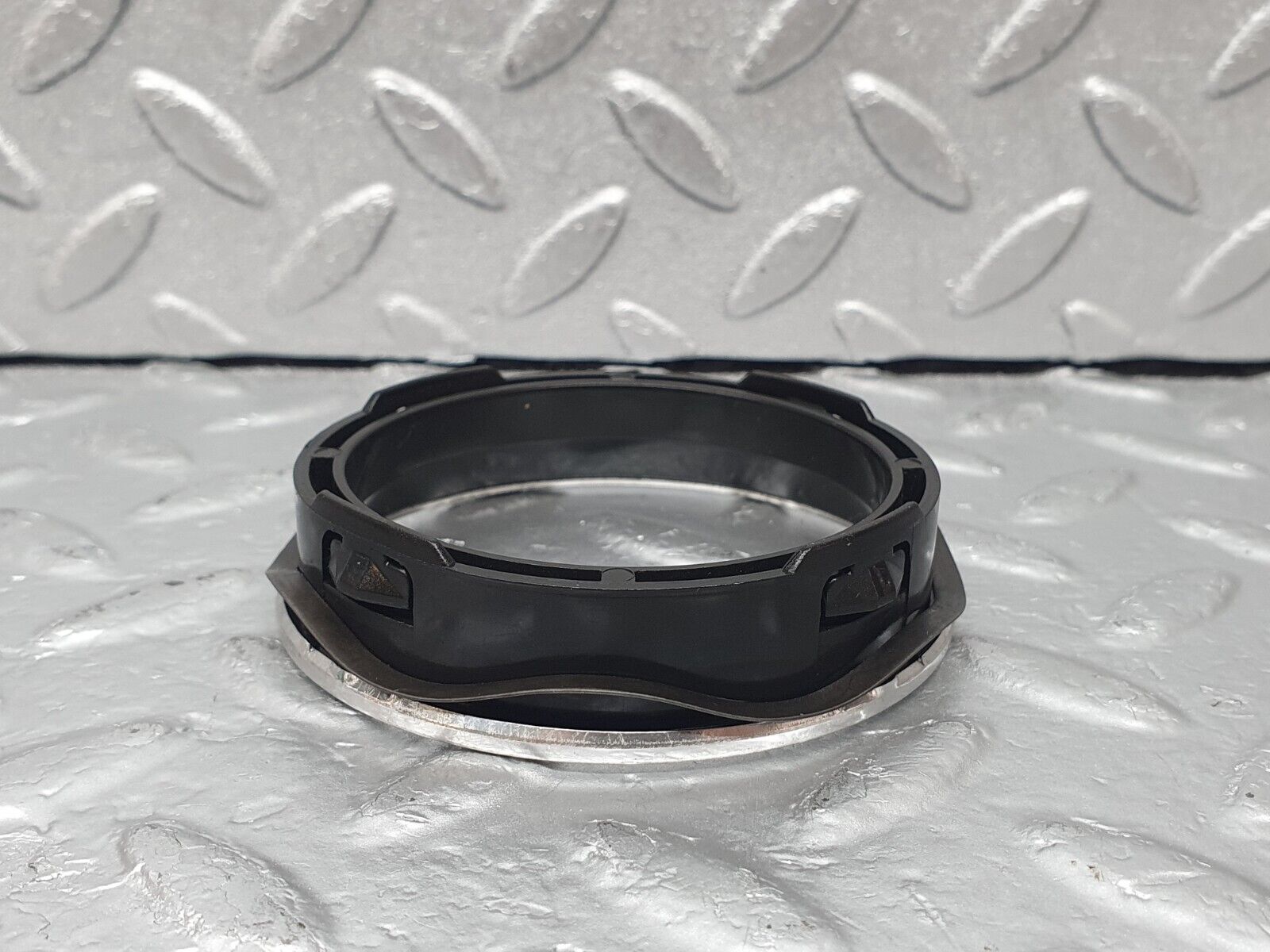 43986 Mercedes-Benz C123 230CE Coupe Dashboard Air Vent Chrome Bezel