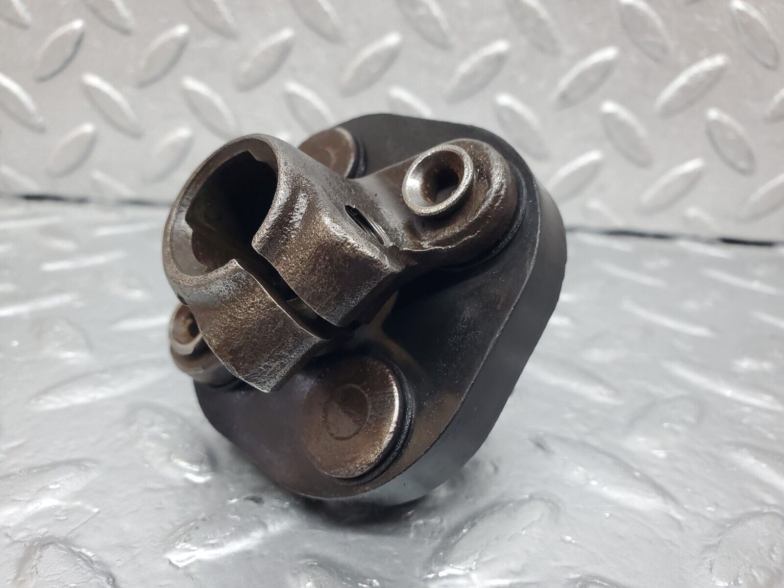 45472 Mercedes-Benz C123 230CE Coupe Steering Column Lower Shaft Connector 1234620346