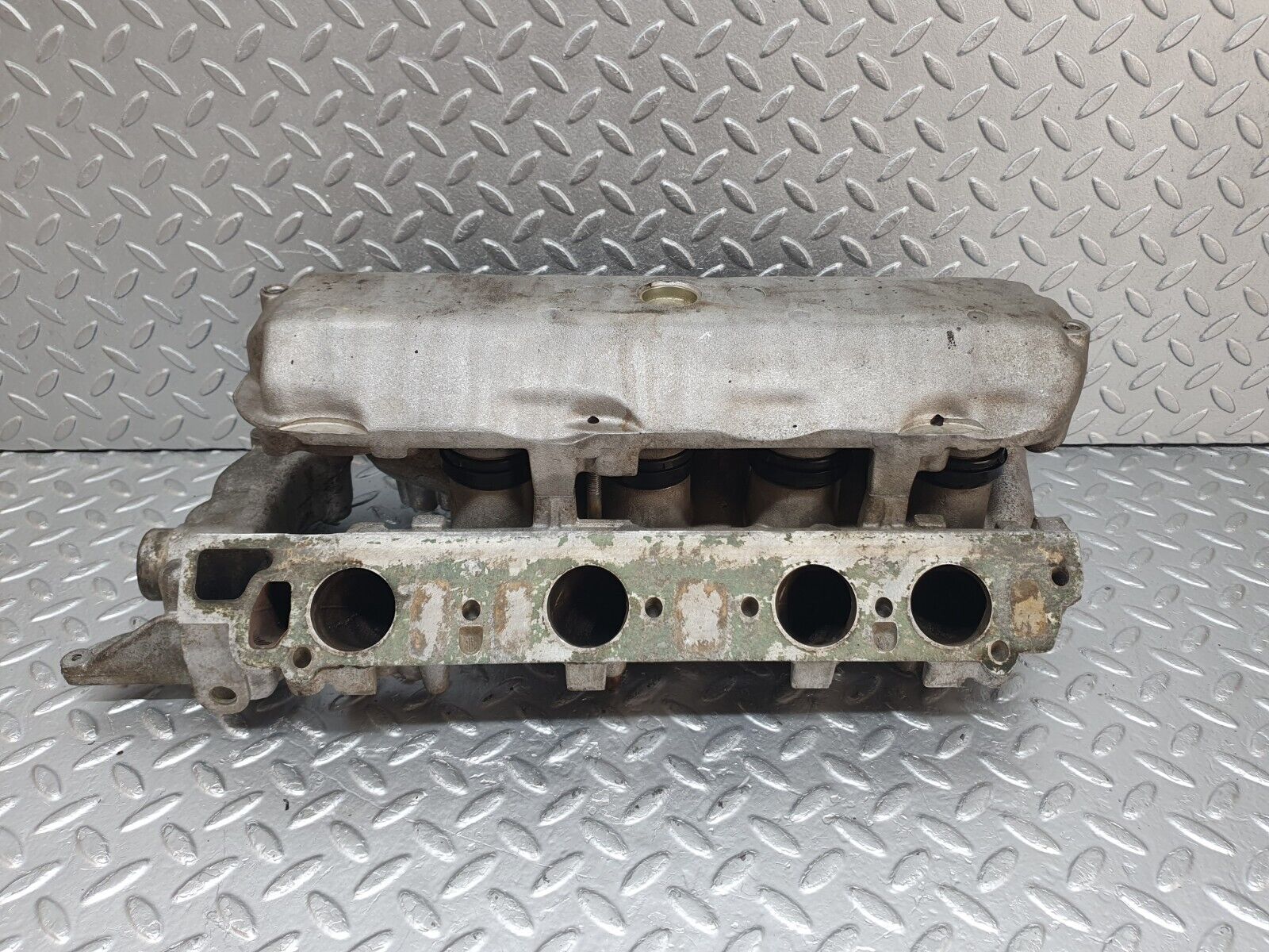 43826 Mercedes-Benz C126 380SEC Coupe Air Intake Manifold 1161414801 1161415301