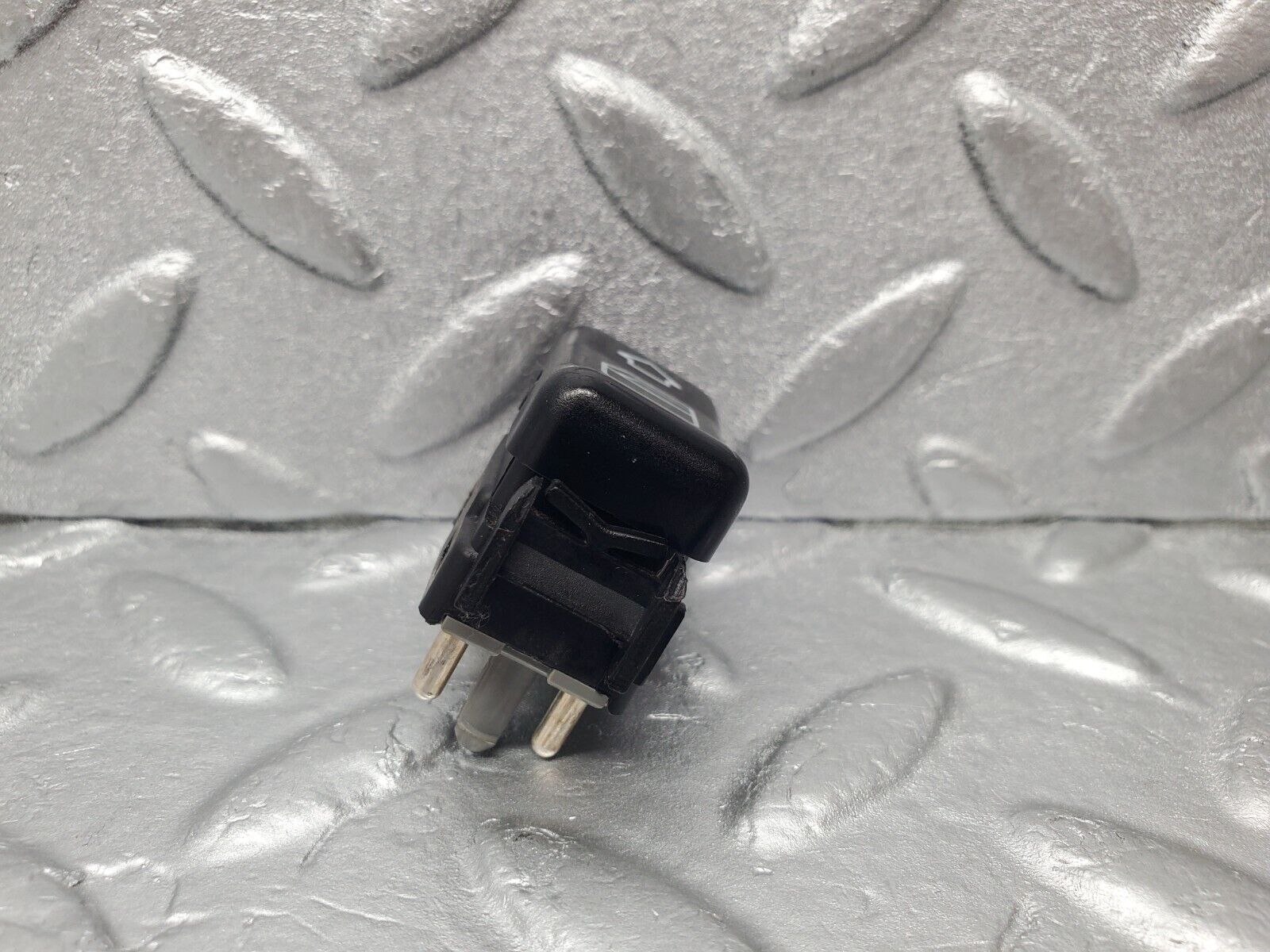 46930 Mercedes-Benz R129 320SL Coupe Right Door Window Switch 1298201410