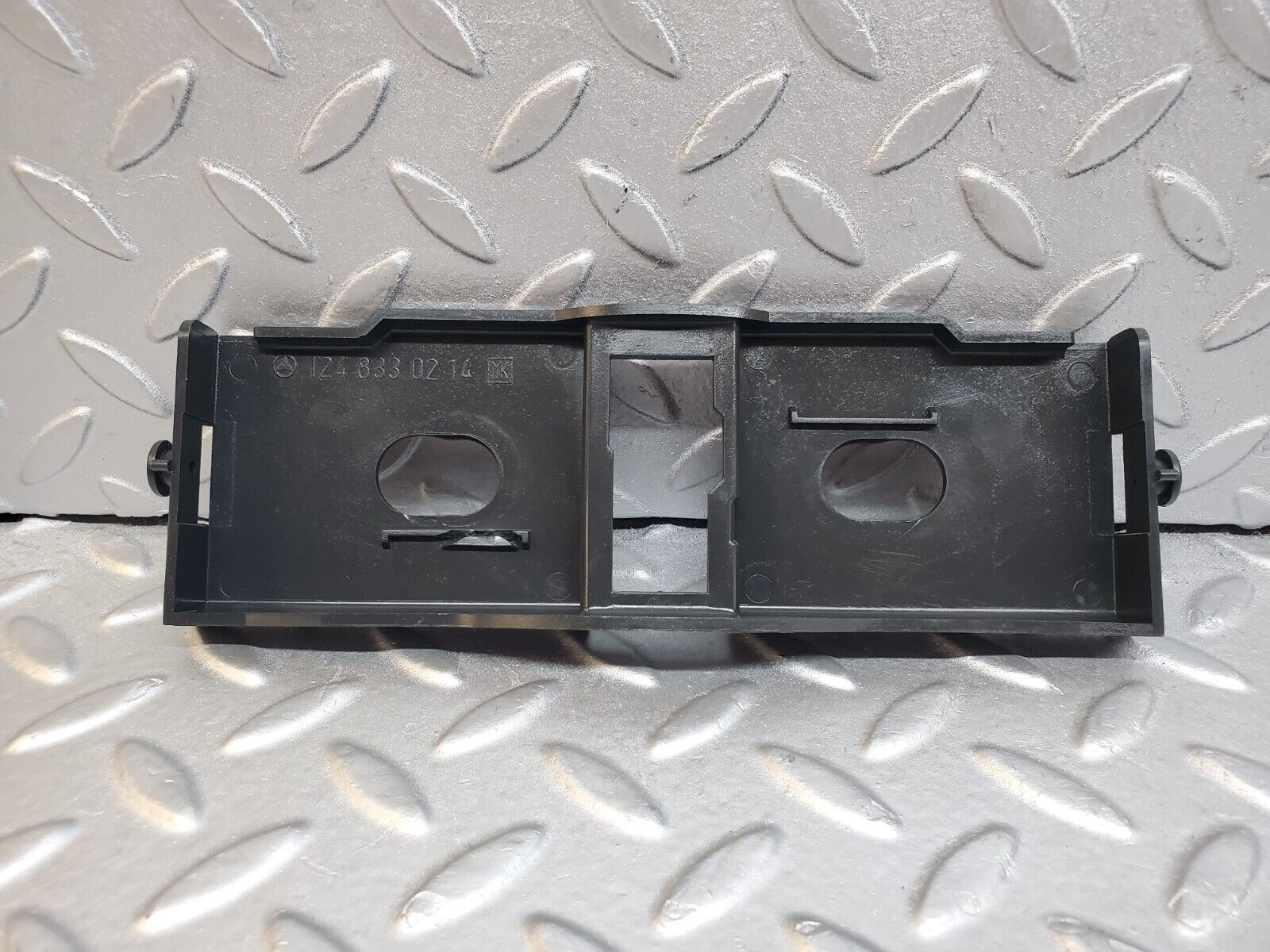 44729 Mercedes-Benz W124 220E Heating Regulator Holder 1248330214