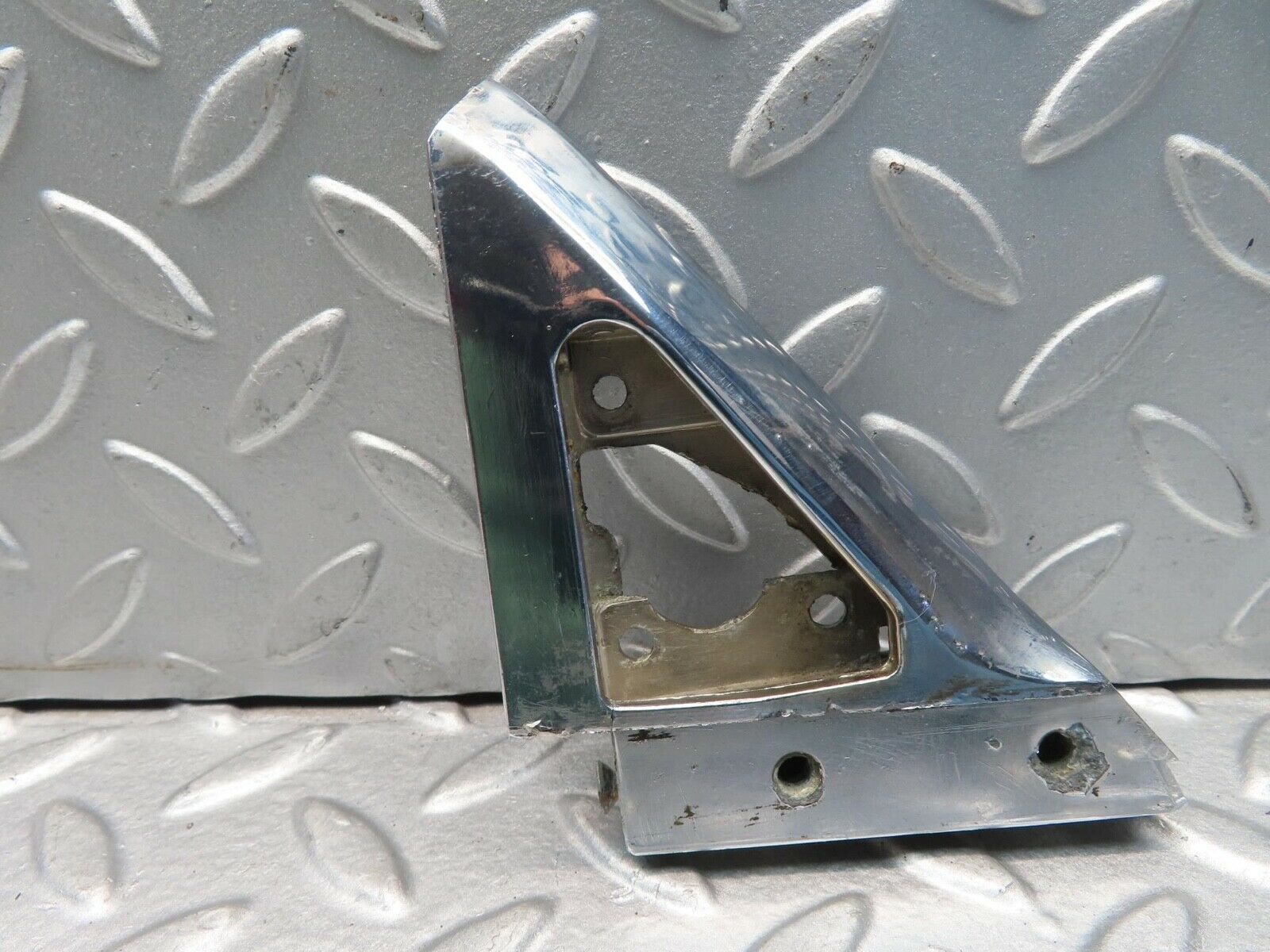 11676 Mercedes-Benz R107 450SL Right Wing Mirror Triangle Chrome Bracket