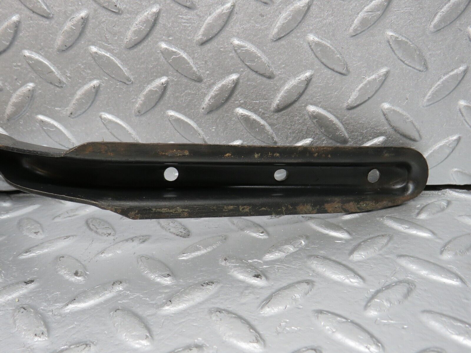 39912 Mercedes-Benz R107 350SL Soft Top Lid Hinge Left