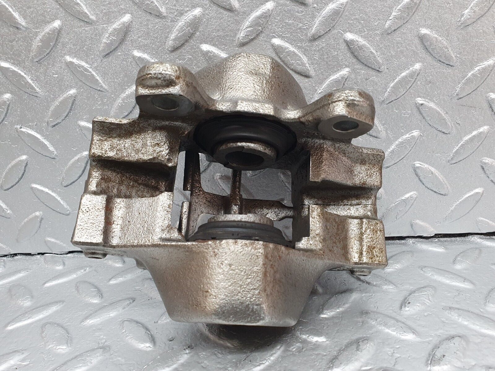 42114 Mercedes-Benz W202 C200 Rear Left Brake Caliper ATE 32