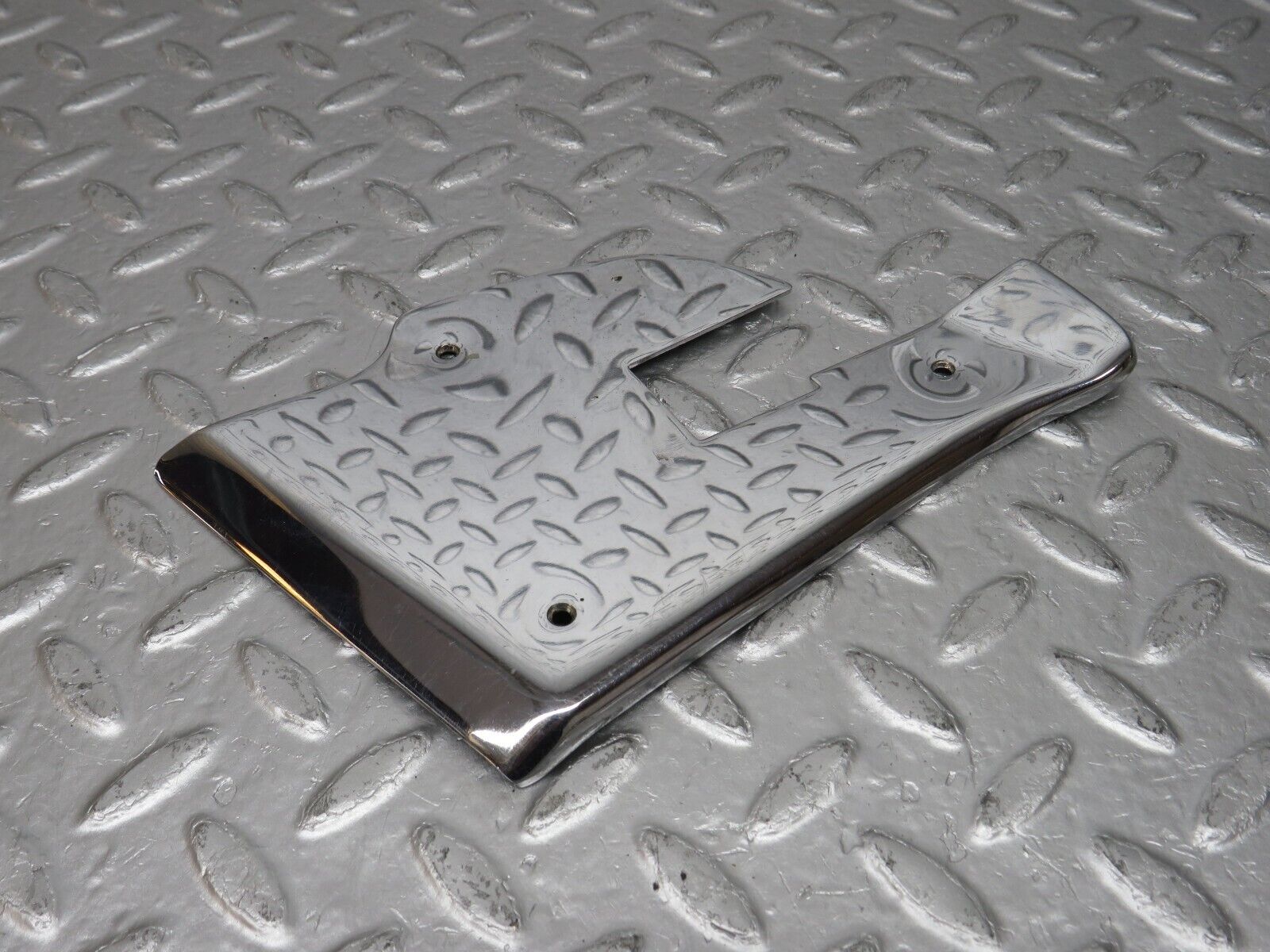 33194 Mercedes-Benz C107 R107 Left Door Chrome Cover