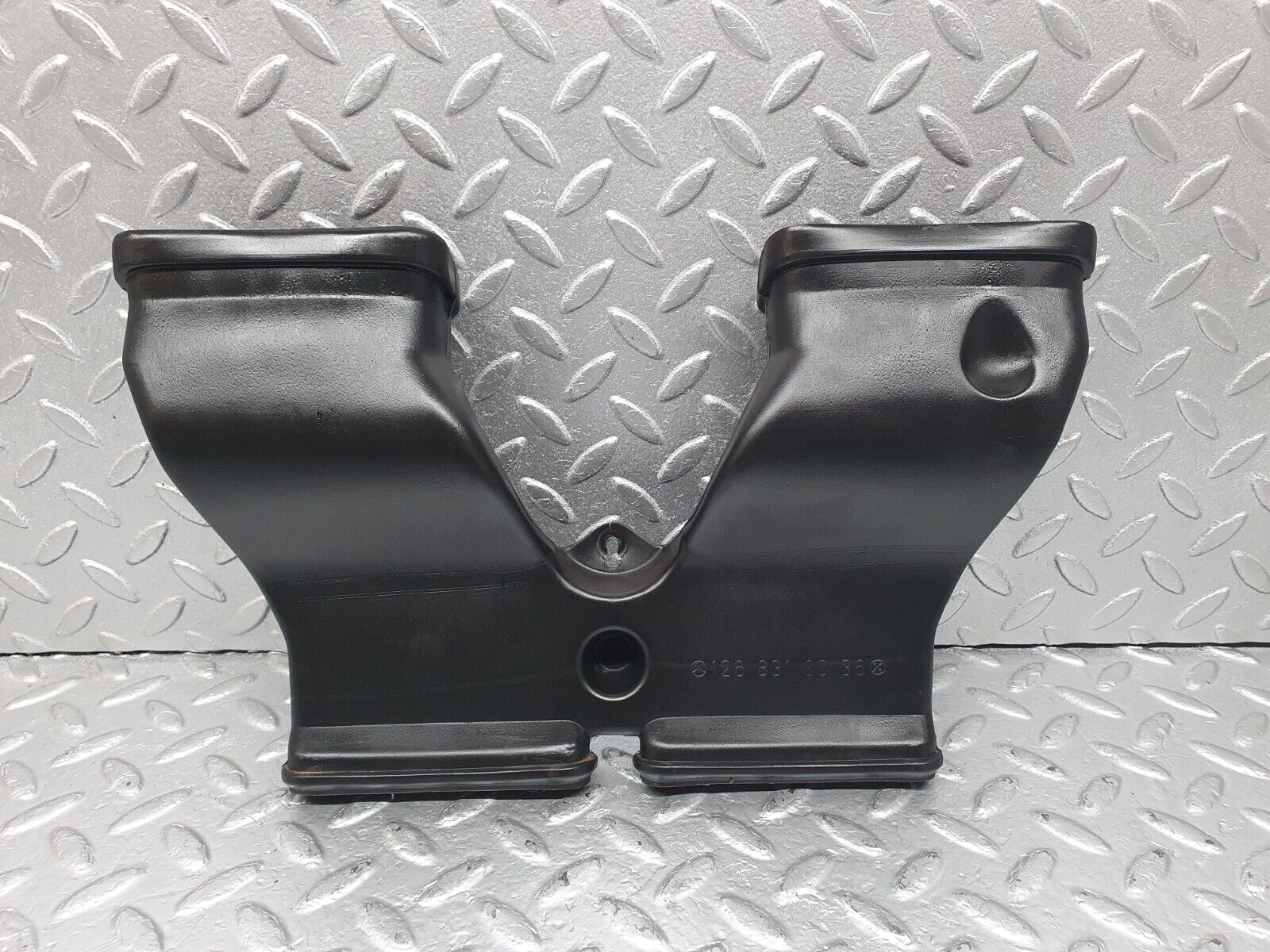 43504 Mercedes-Benz C126 380SEC Coupe Dashboard Centre Air Vent 1268310036