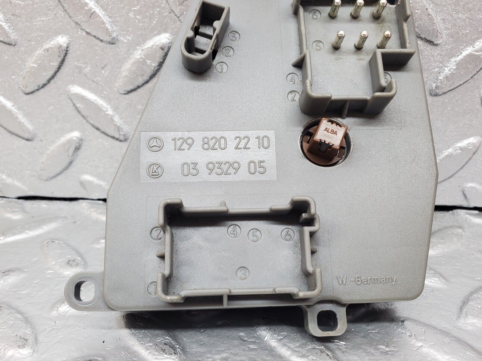 44903 Mercedes-Benz R129 300SL Coupe Front Right Seat Adjust Switch 1298202210