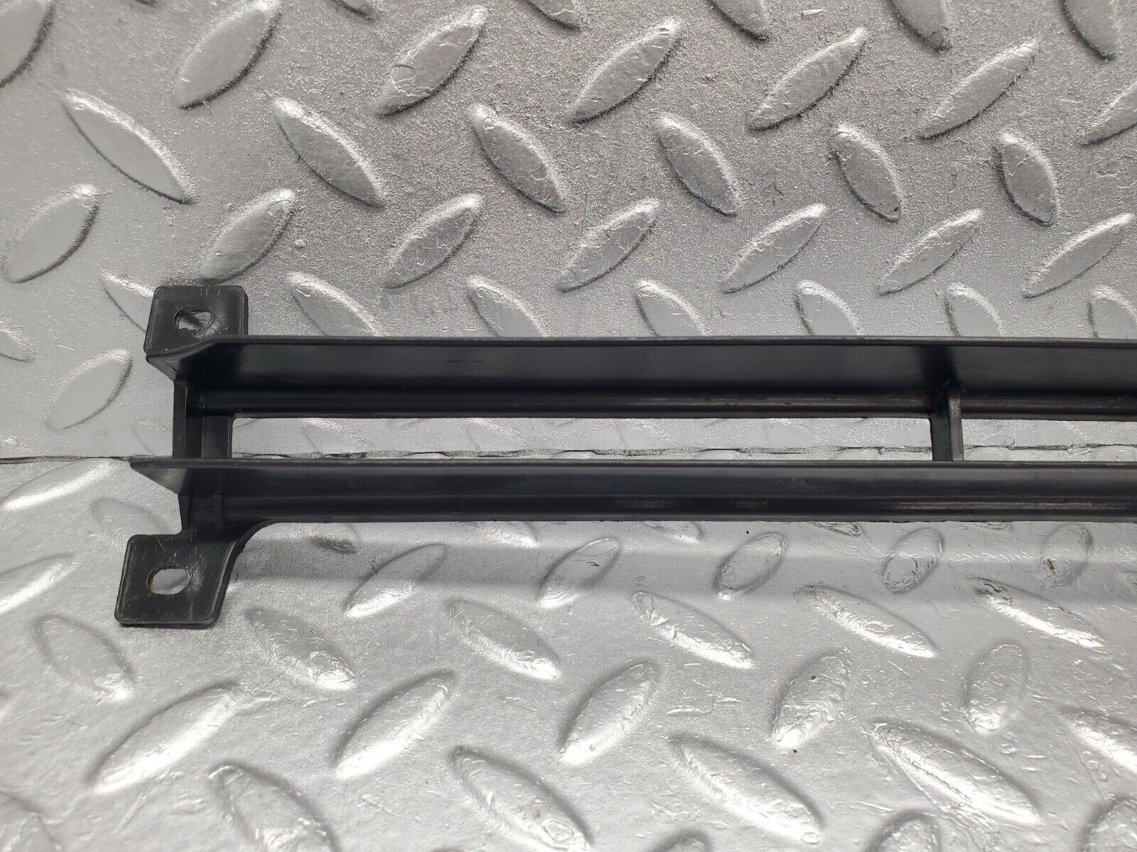 46350 Mercedes-Benz C123 280CE Coupe Front Bumper Lower Grill Left 1238880123