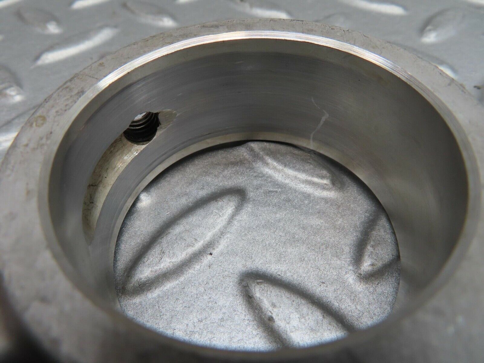 13736 Mercedes-Benz R107 450SL Camshaft Tower Bearing 1160512712