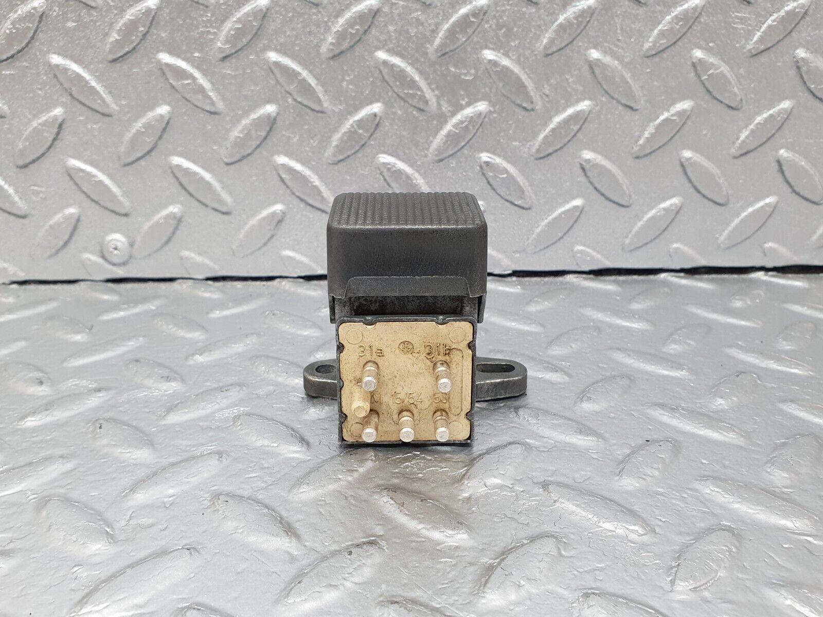 43235 Mercedes-Benz W108 280SE Windscreen Washer Switch