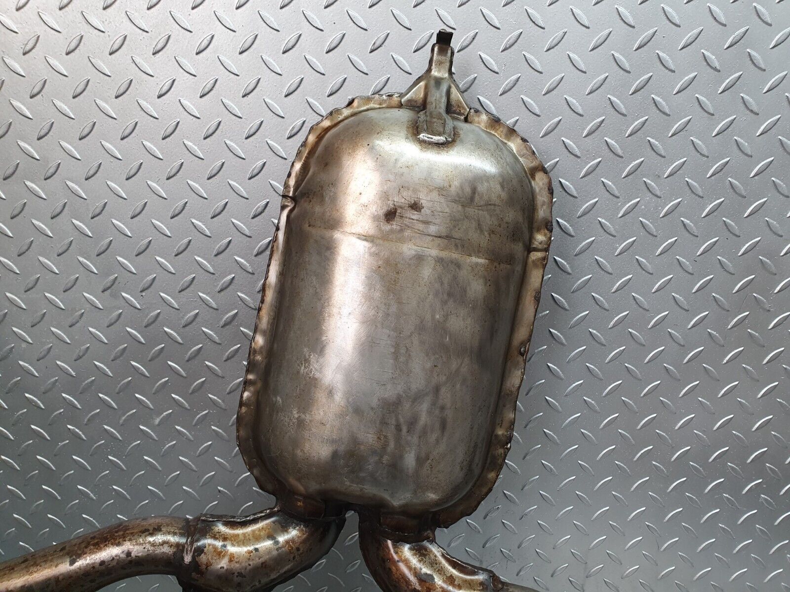 43823 Mercedes-Benz C126 380SEC Coupe Exhaust Middle Silencer