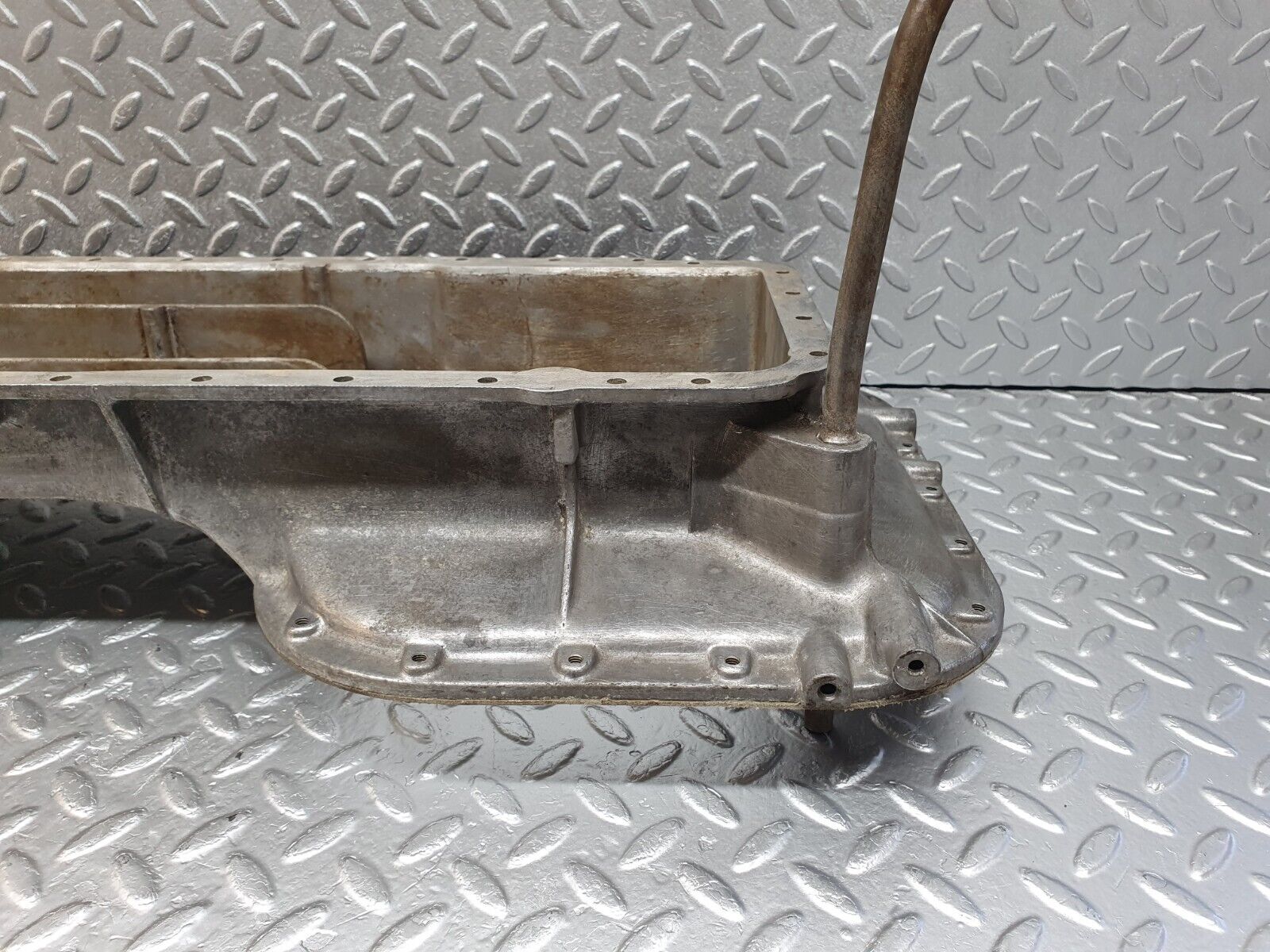 43790 Mercedes-Benz C126 380SEC Coupe Oil Pan Oil Sump 1170140002