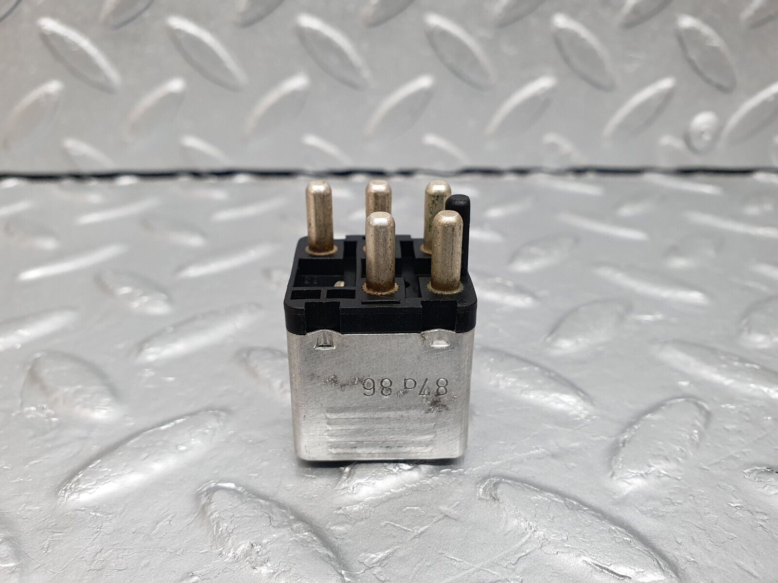 41643 Mercedes-Benz W124 200E Multi Purpose Relay 0015420219