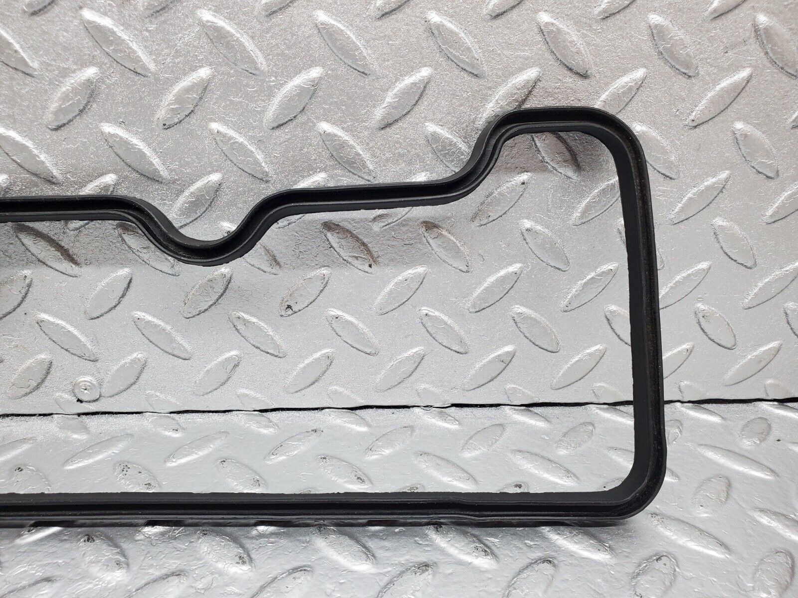 45283 Mercedes-Benz C107 350SLC Coupe Valve Cover Gasket Right Side 1160160621