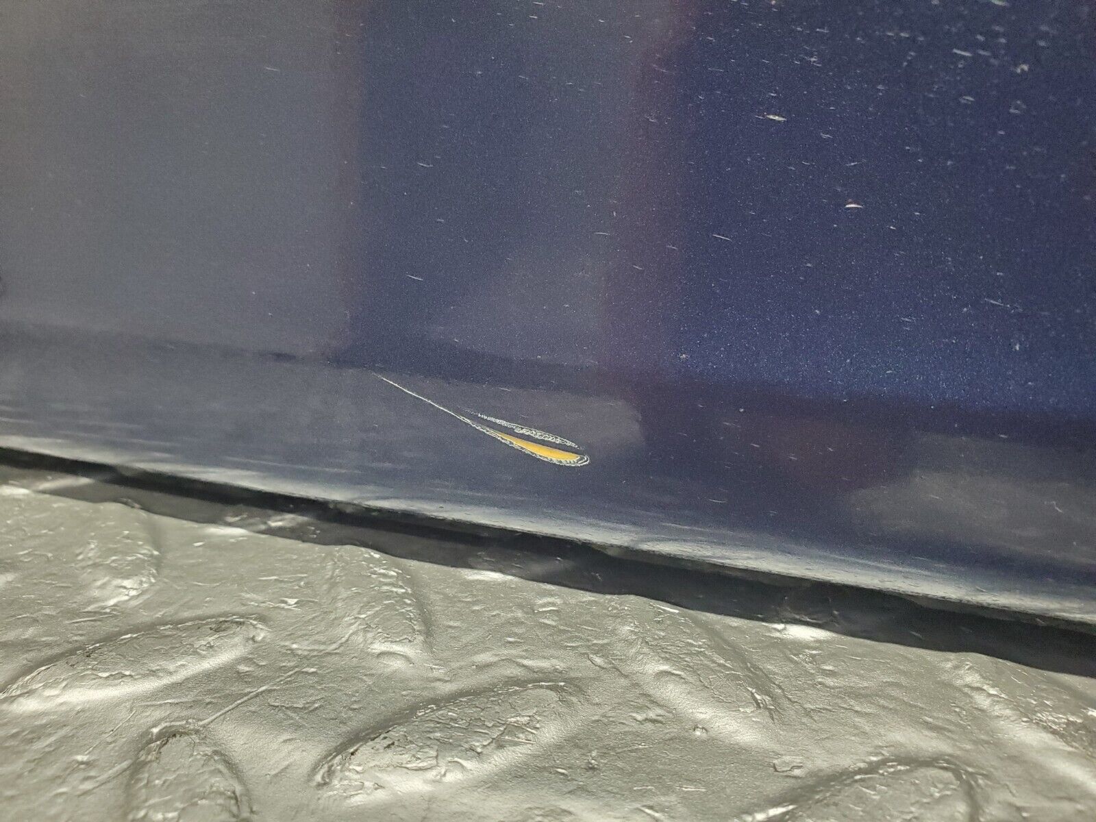 46746 Mercedes-Benz R129 320SL Coupe Right Door Lower Moulding Trim 1296902240