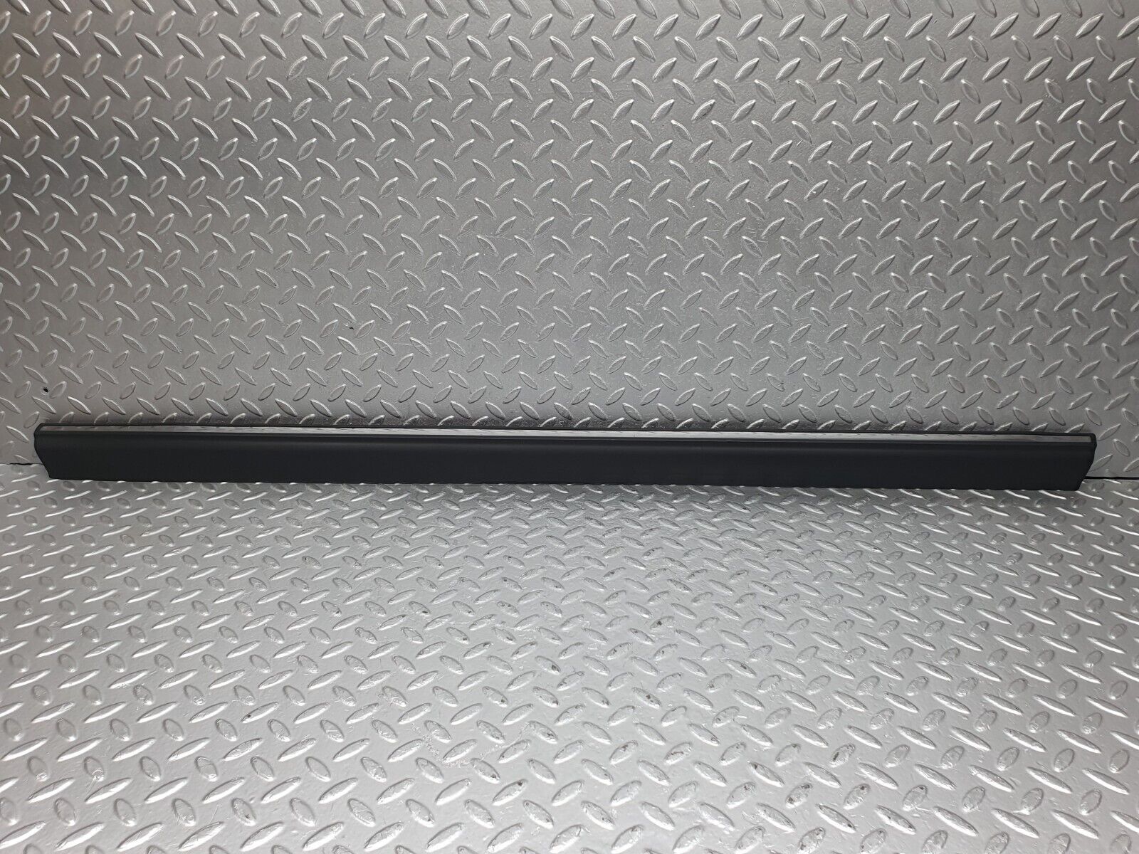 43921 Mercedes-Benz C123 230CE Coupe Right Door Lower Moulding Trim 1236903480