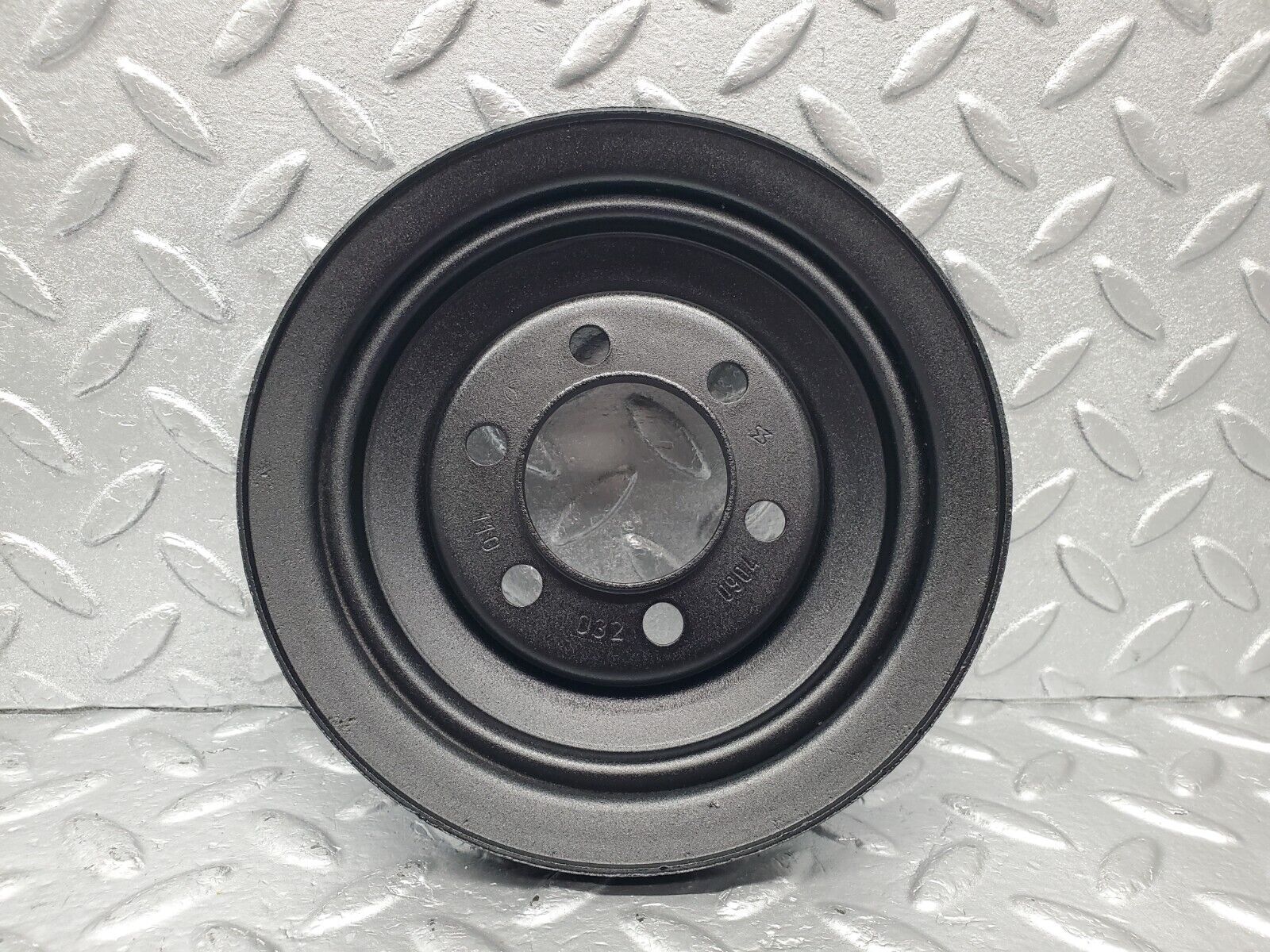 46632 Mercedes-Benz C123 280CE Coupe Crankshaft Pulley 1100320904