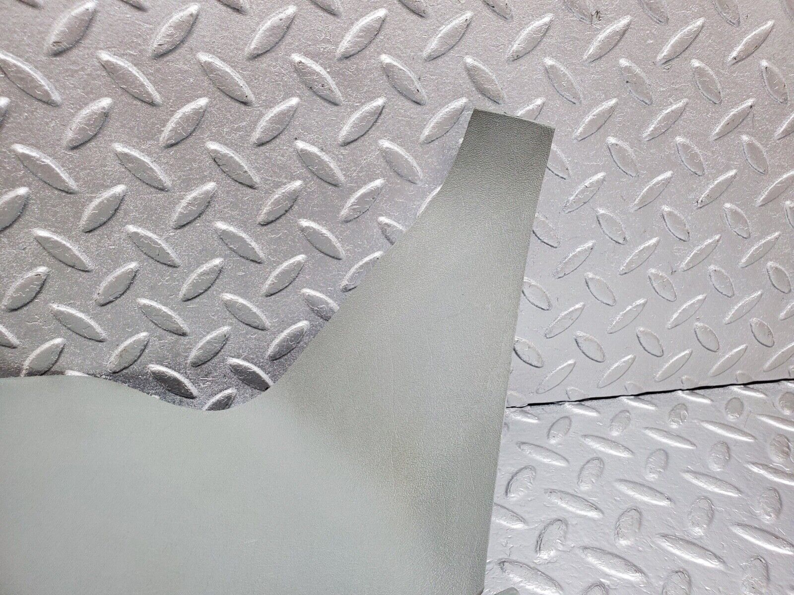 44580 Mercedes-Benz W124 220E Front Left Kick Panel Grey 1246880605