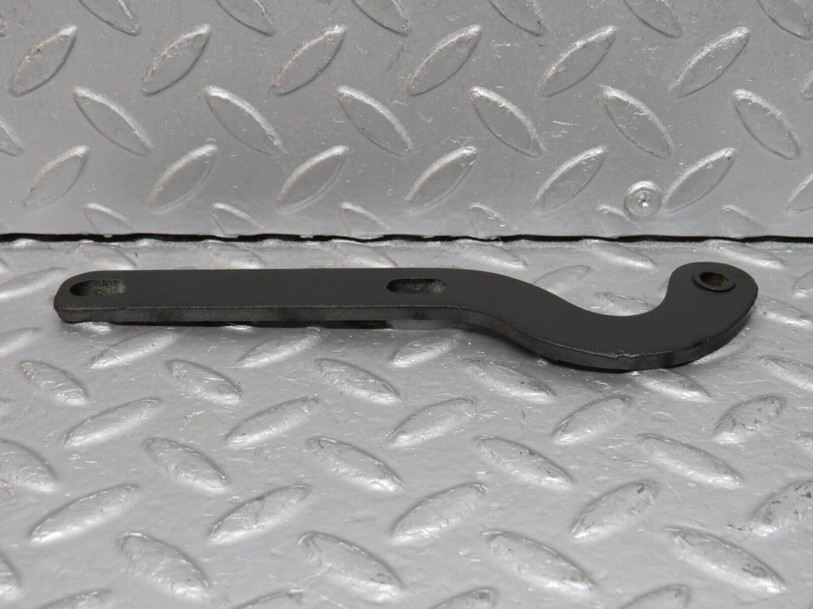 39255 Mercedes-Benz R107 500SL Left Bonnet Hinge Support