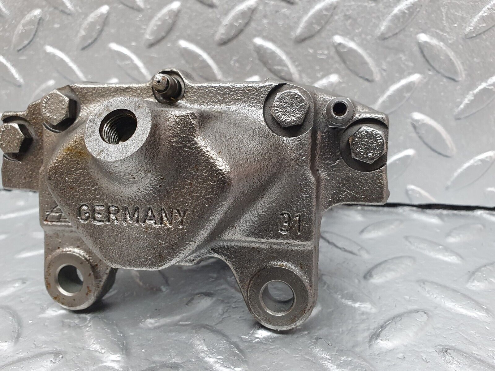 42114 Mercedes-Benz W202 C200 Rear Left Brake Caliper ATE 32