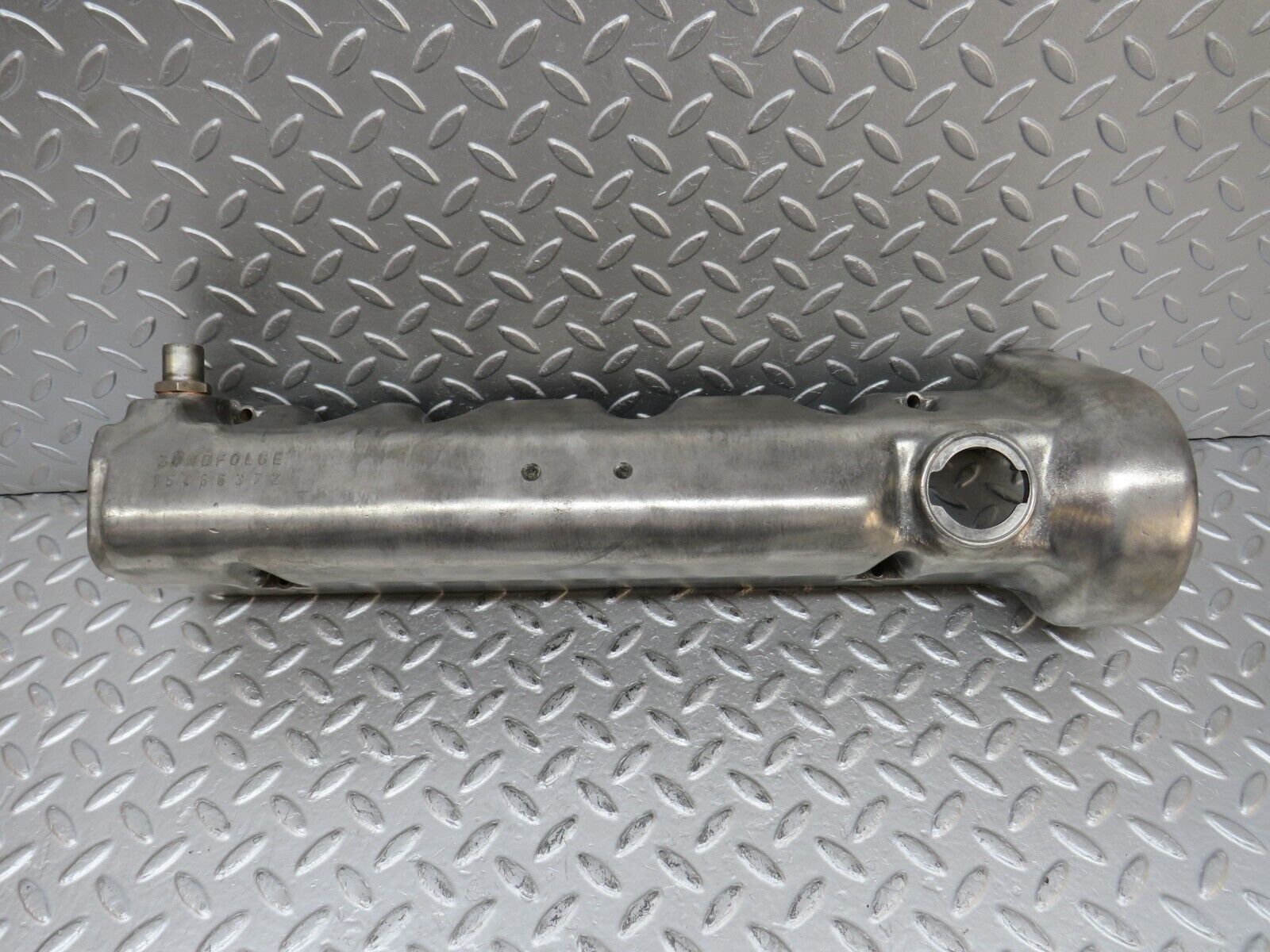 32843 Mercedes-Benz C107 R107 350 V8 Cylinder Head Valve Cover Right Side 1160161905