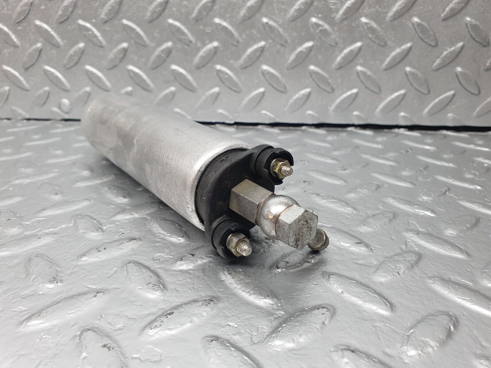 42921 Mercedes-Benz W201 190 2.0L Fuel Pump Pierburg 0004706094 7.21960.01