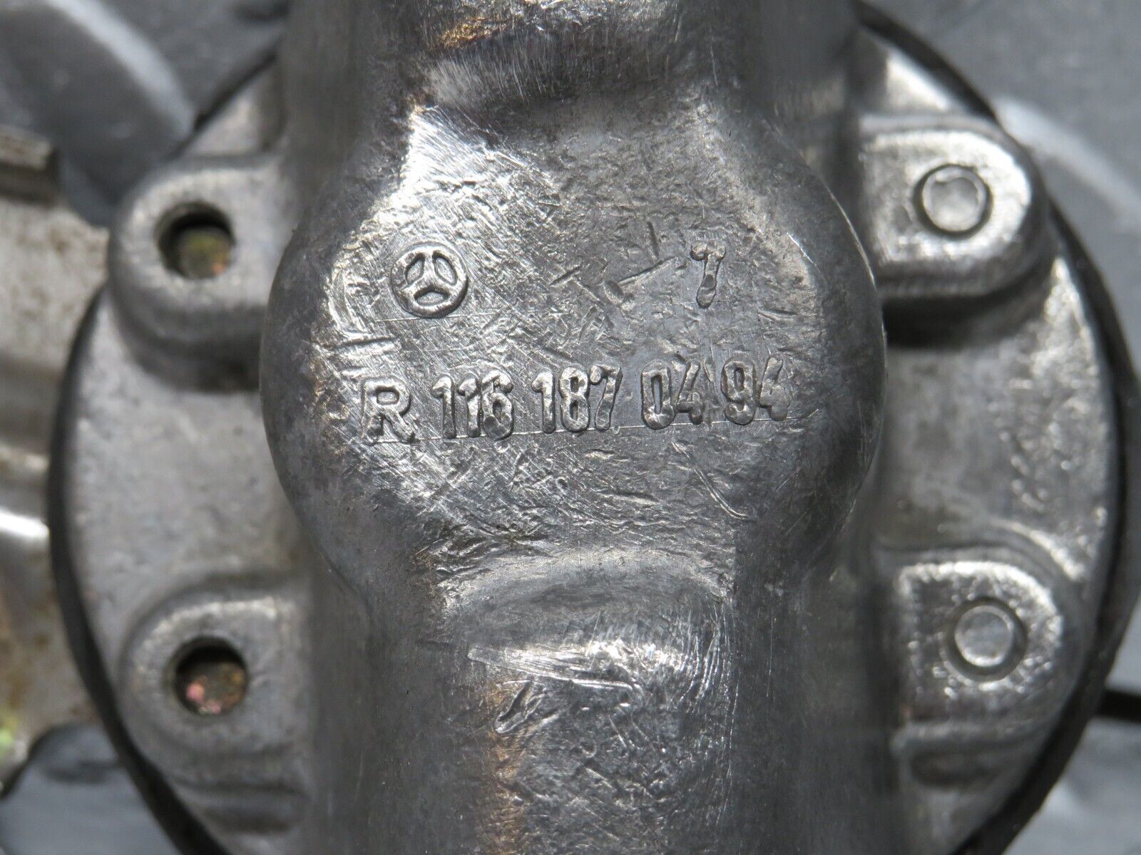 39888 Mercedes-Benz R107 350SL Oil Pressure Damper 1161870494 1161870196