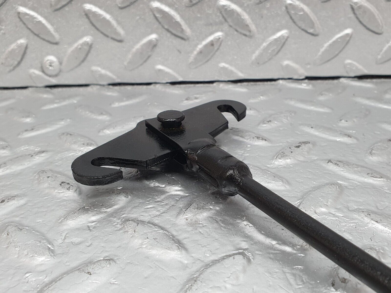 43443 Mercedes-Benz W108 280SE Handbrake Adjusting Handbrake Regulator