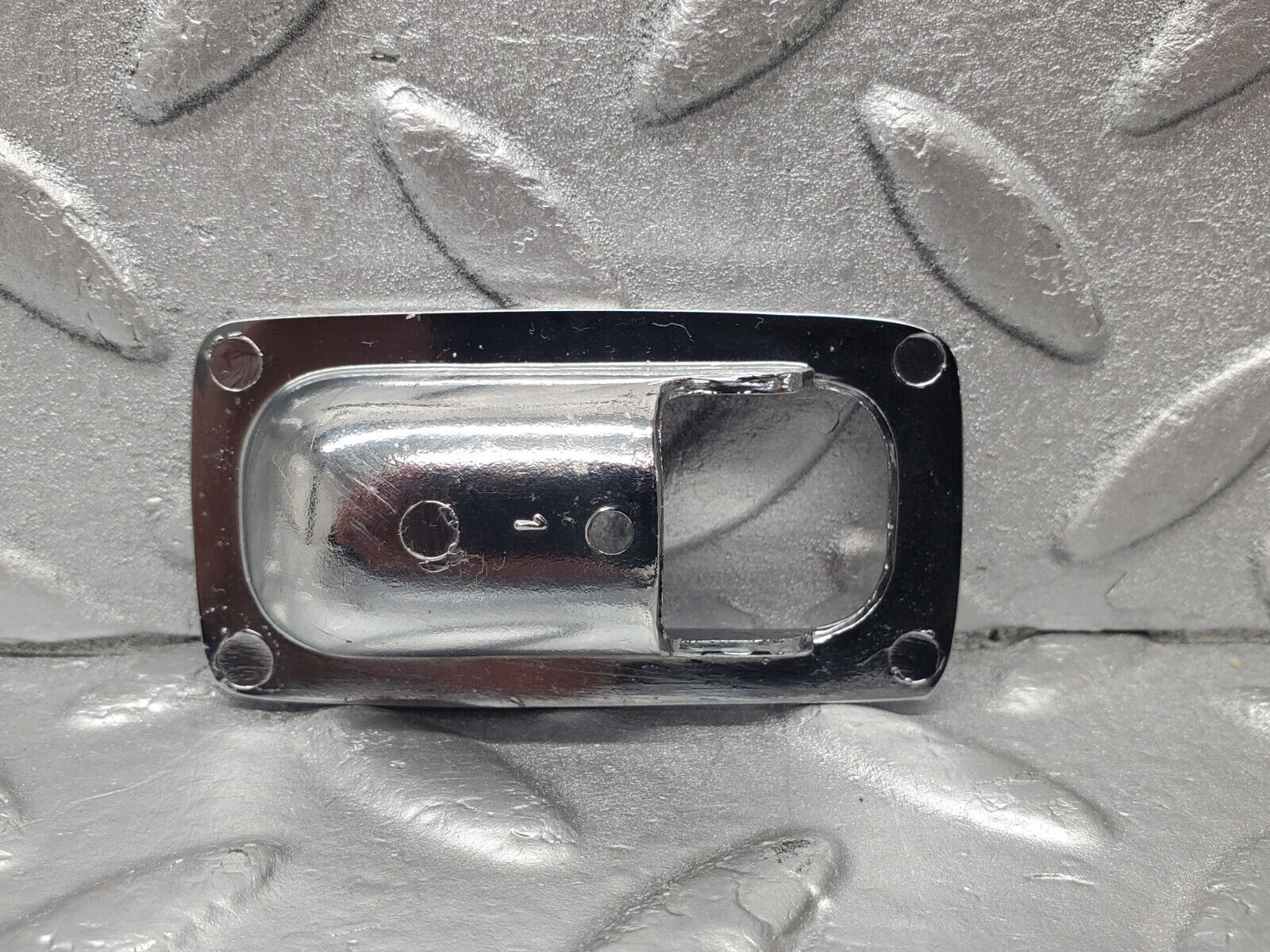 46466 Mercedes-Benz C123 280CE Coupe Door Lock Handle Surround Chrome