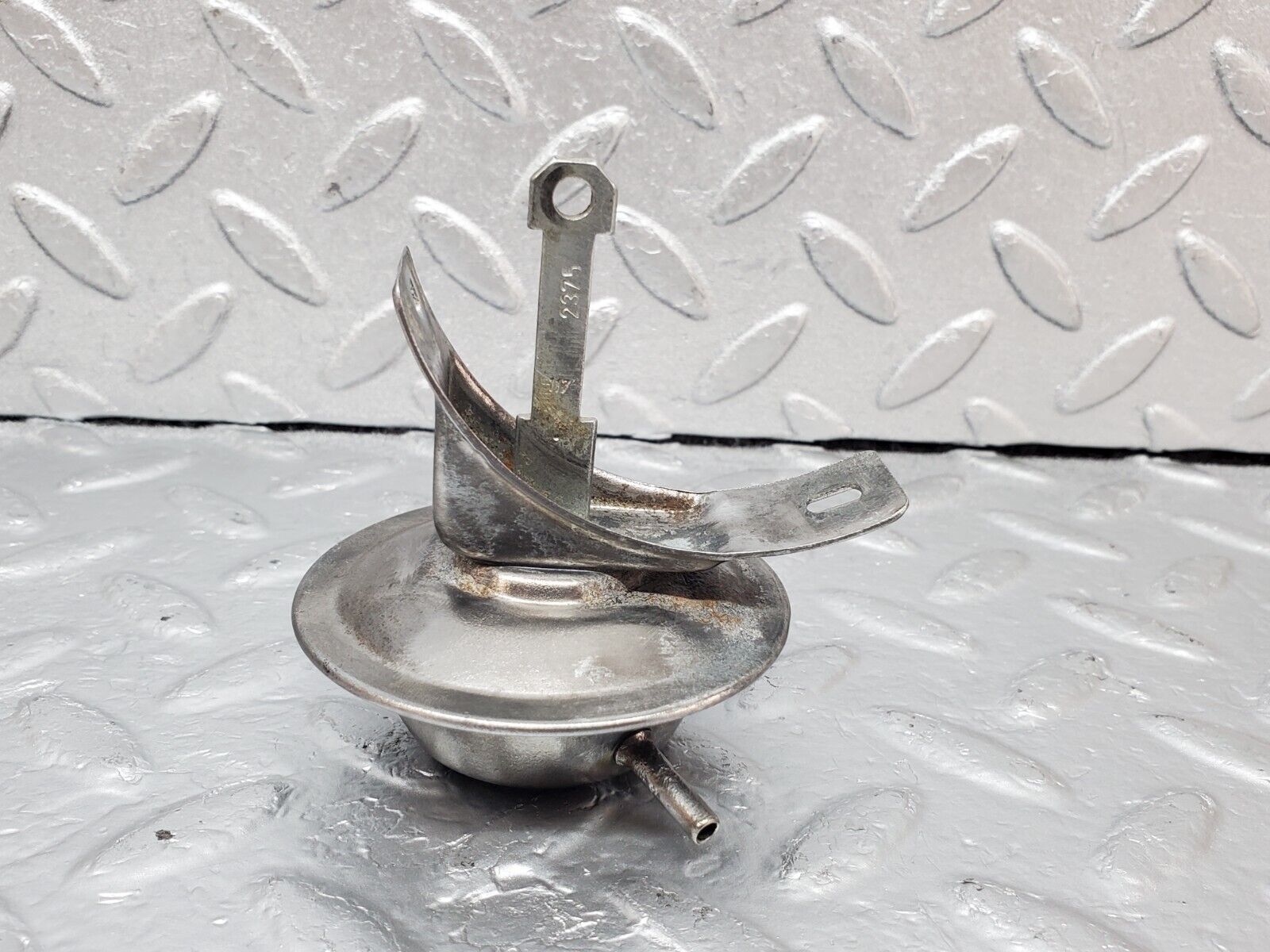 45427 Mercedes-Benz 280E M110.983 Ignition Distributor Vacuum Control Valve