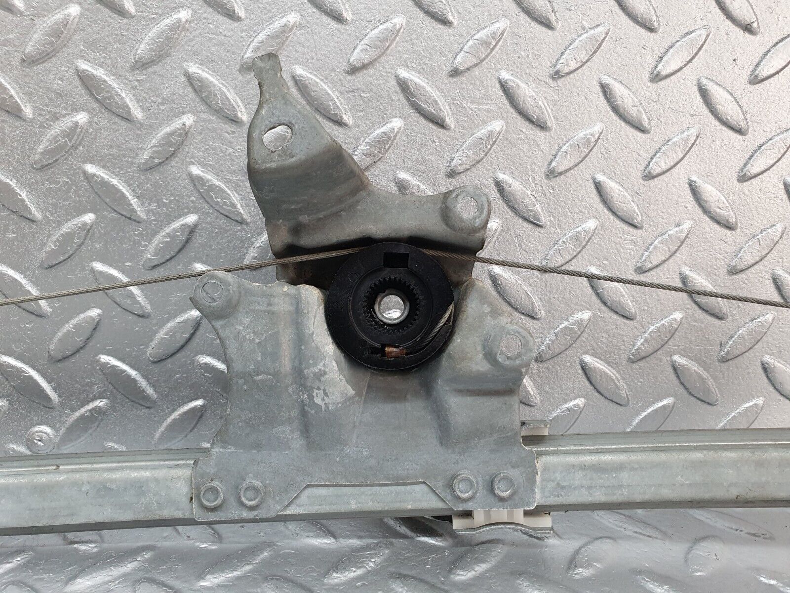 41940 Mercedes-Benz W202 C200 Rear Left Power Window Regulator