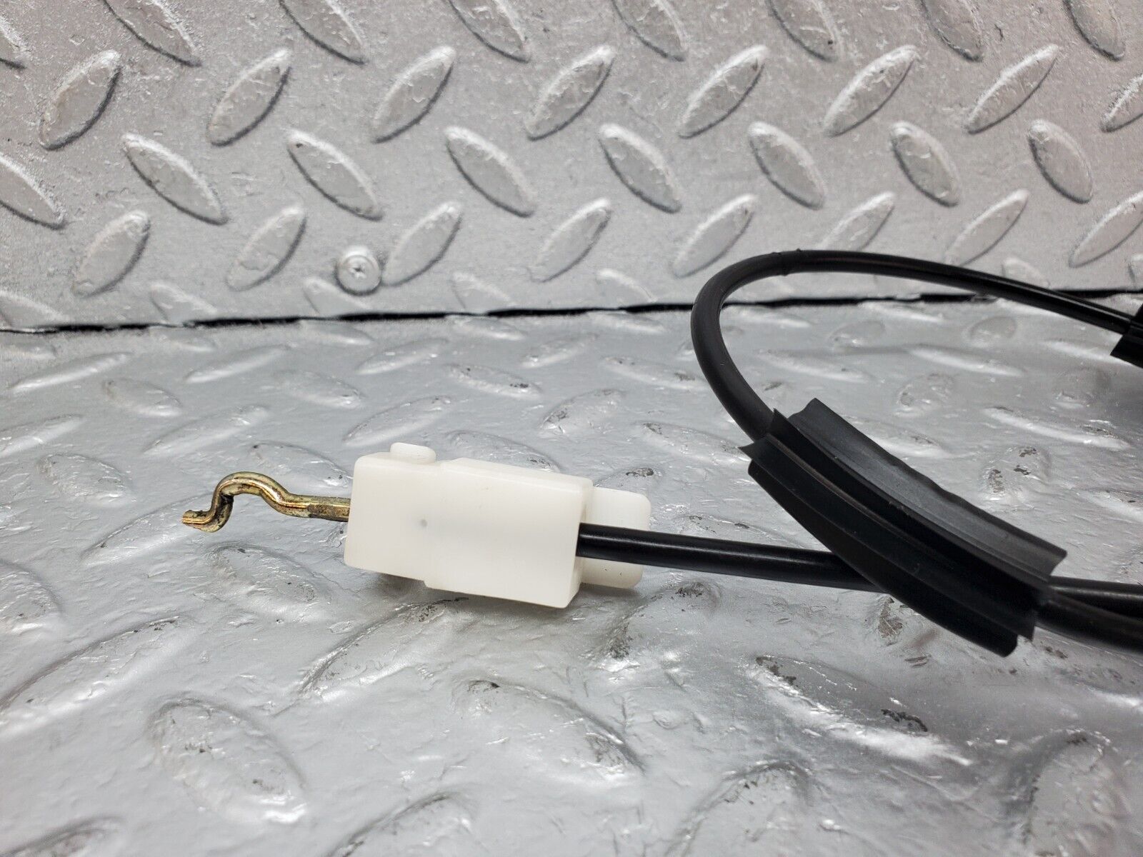 45140 Mercedes-Benz R129 300SL Coupe Door Lock Cable