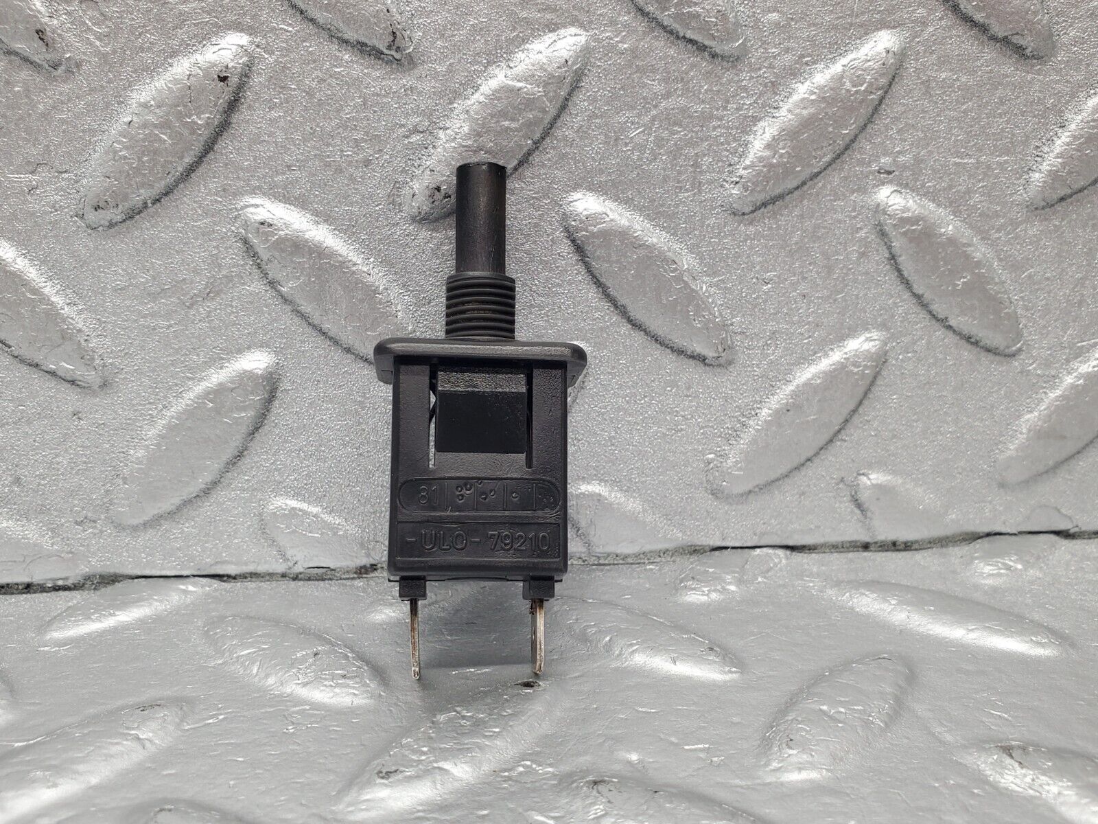 46553 Mercedes-Benz C123 280CE Coupe Door Contact Switch 0008213152