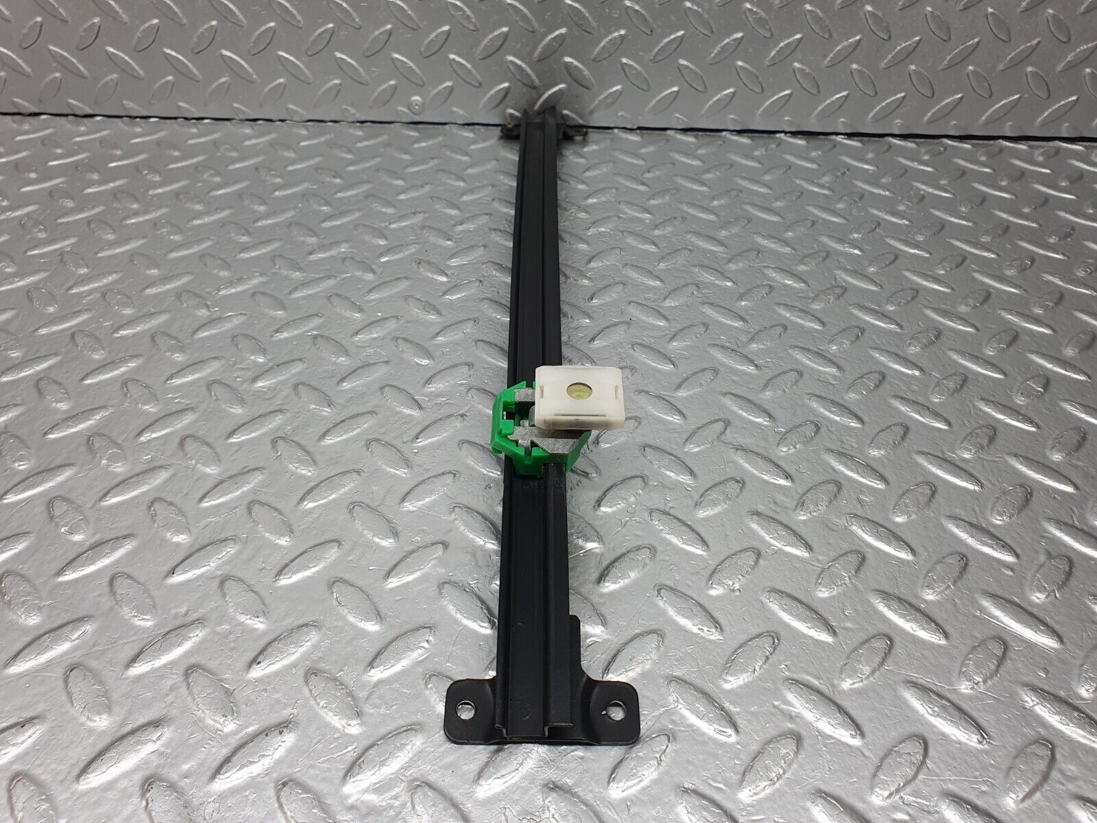 41965 Mercedes-Benz W202 C200 Front Left Door Window Channel