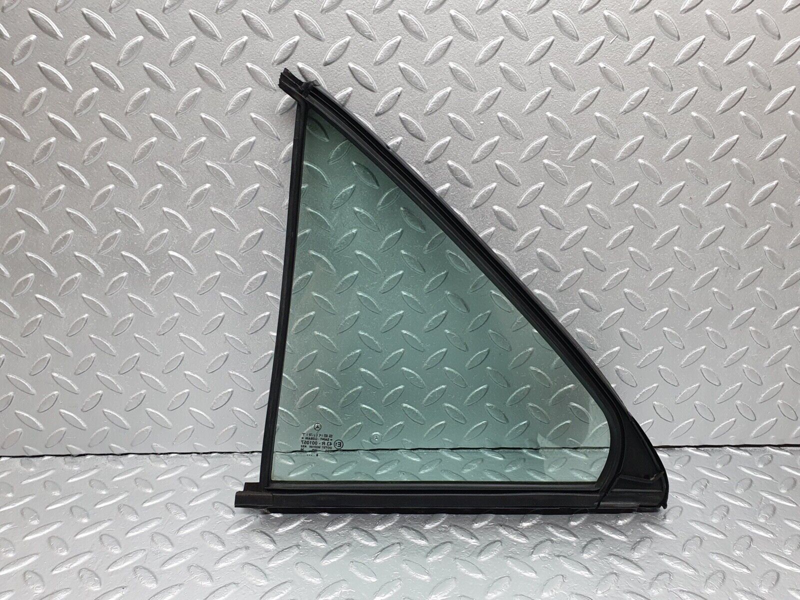 41996 Mercedes-Benz W202 C200 Rear Right Quarter Window Glass 2027350224