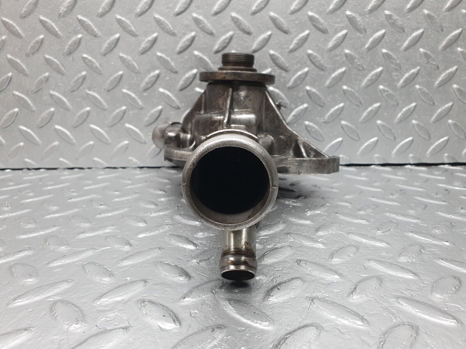 41935 Mercedes-Benz W202 C200 Water Pump