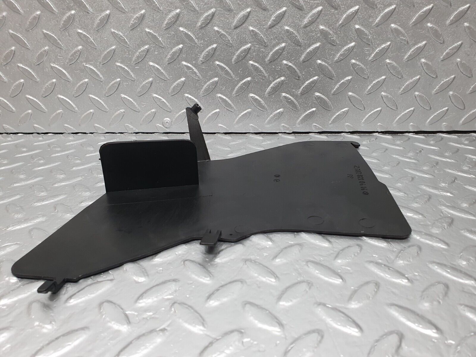 41957 Mercedes-Benz W202 C200 Boot Cable Cover 2028210414