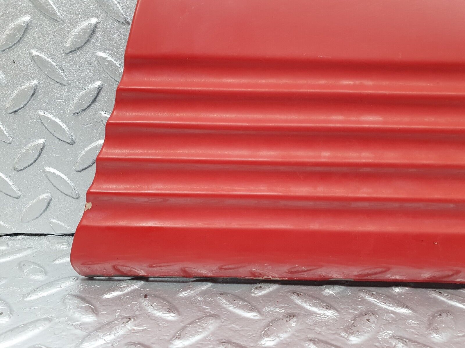 43491 Mercedes-Benz C126 380SEC Coupe Front Right Fender Wing Lower Moulding Trim