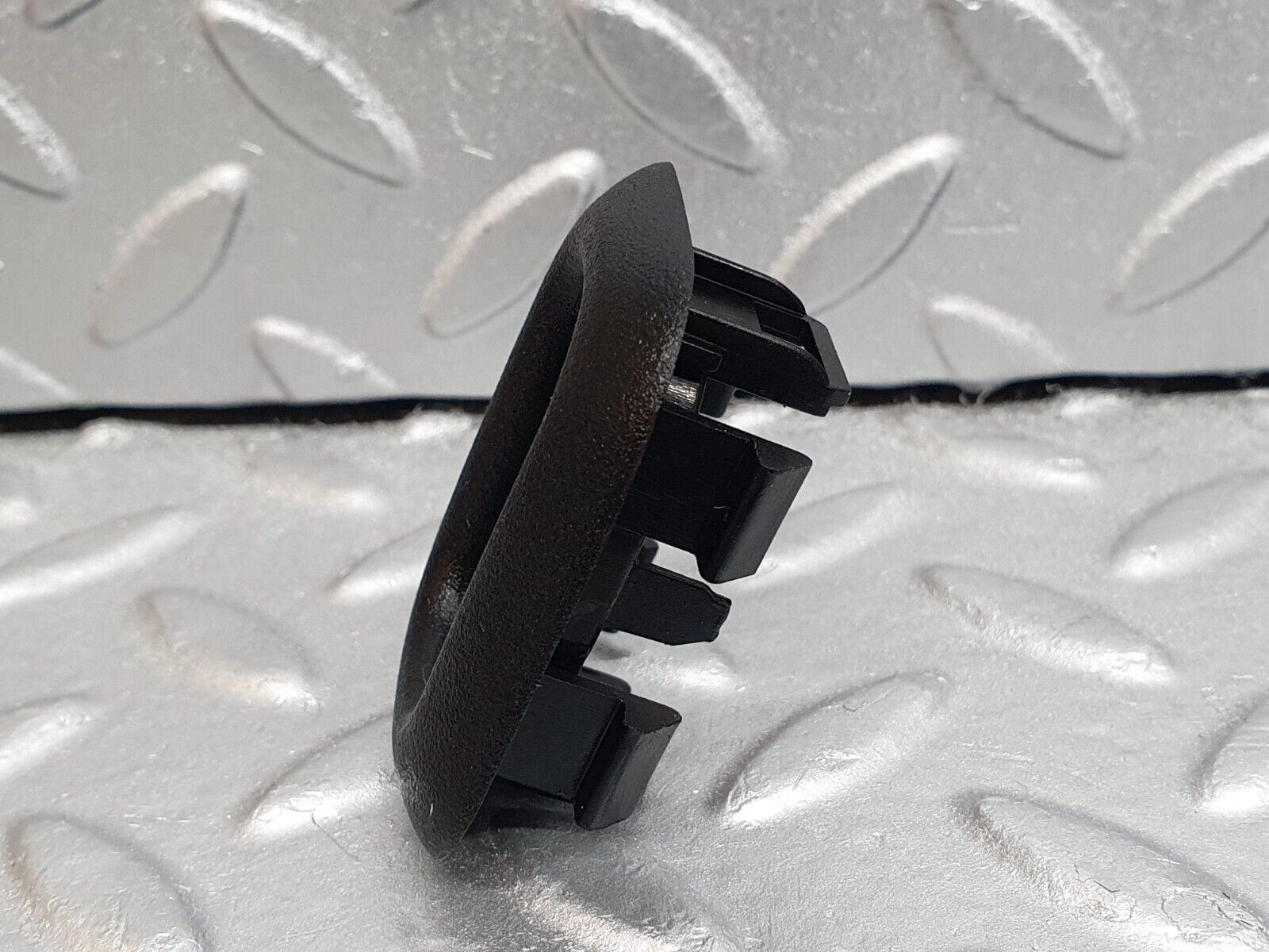 42046 Mercedes-Benz W202 C200 Window Switch Control Button Frame Housing 2028210159