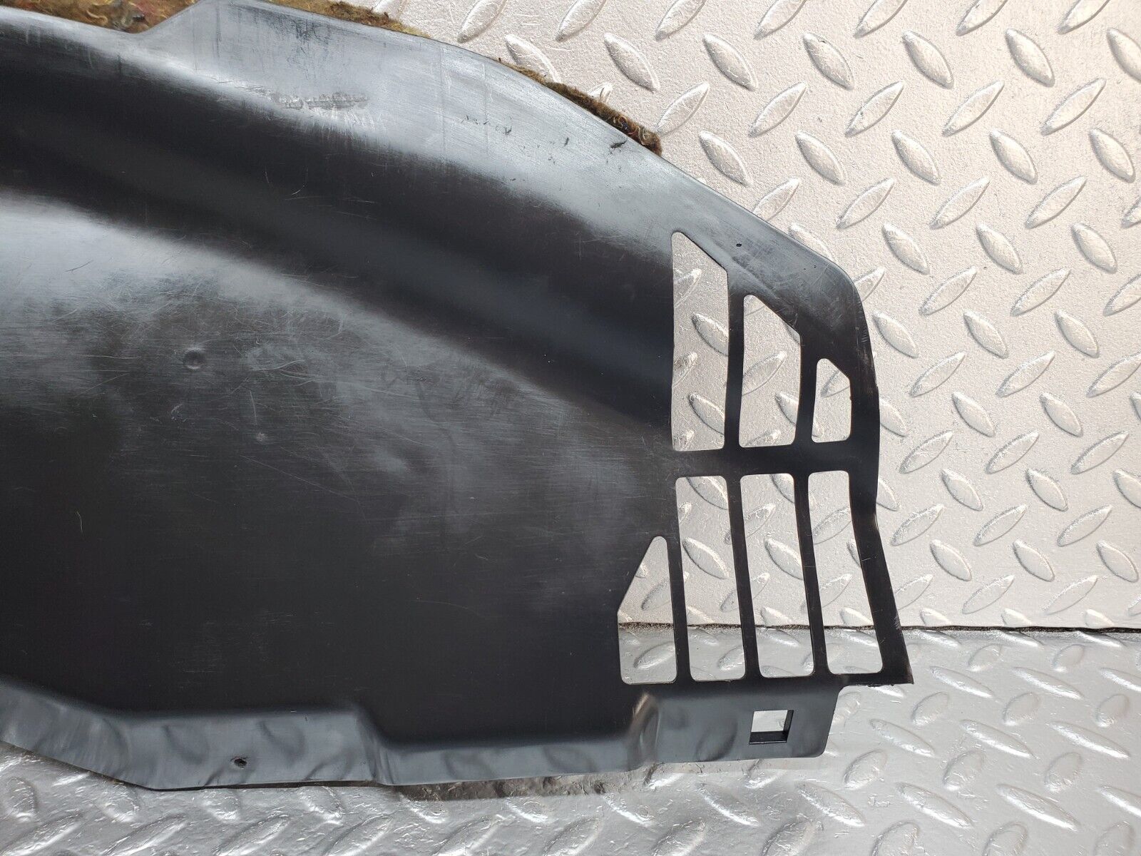 45694 Mercedes-Benz W126 420SE Under Dash Panel Left 1266801517