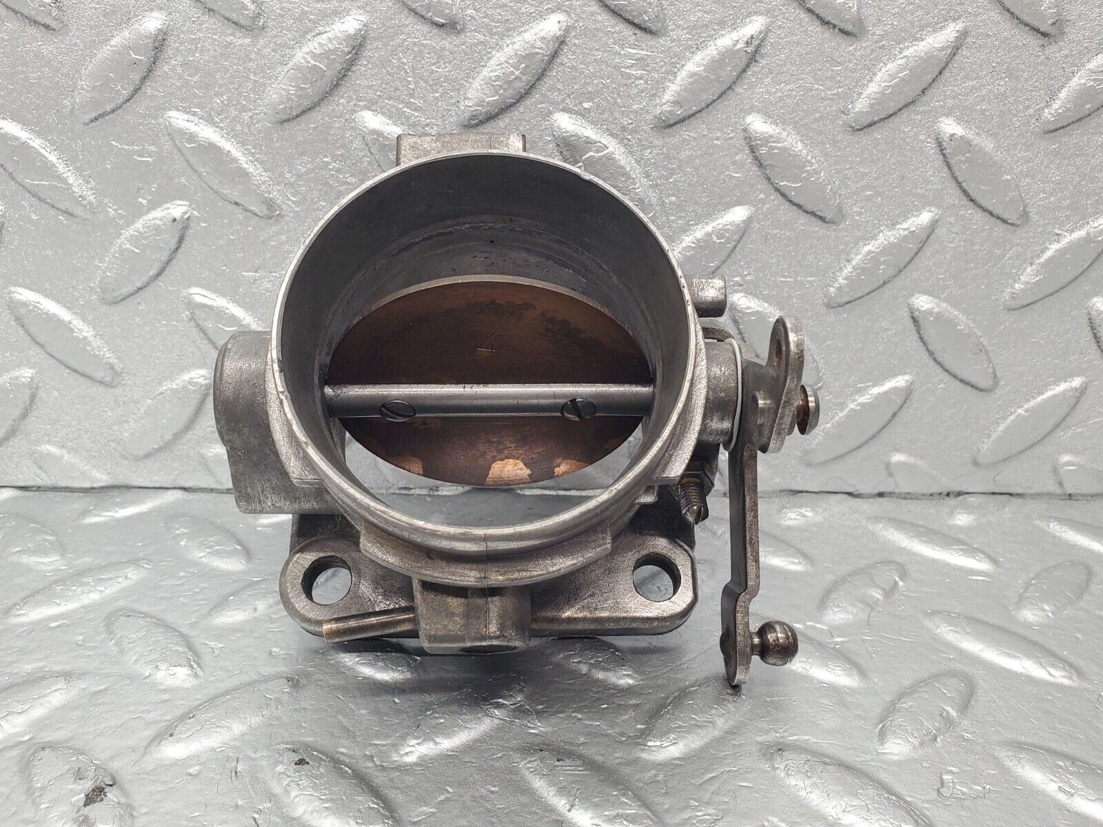 46324 Mercedes-Benz W123 230E Throttle Body Valve 0011402353