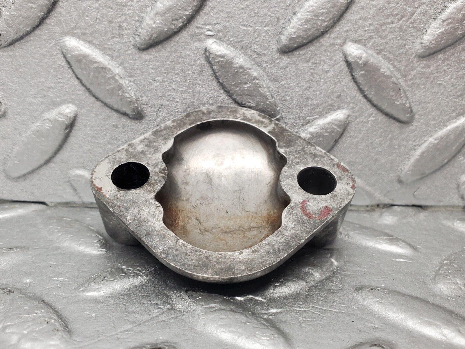 46113 Mercedes-Benz W114 280E Engine Fuel Pump Cover 1140110032